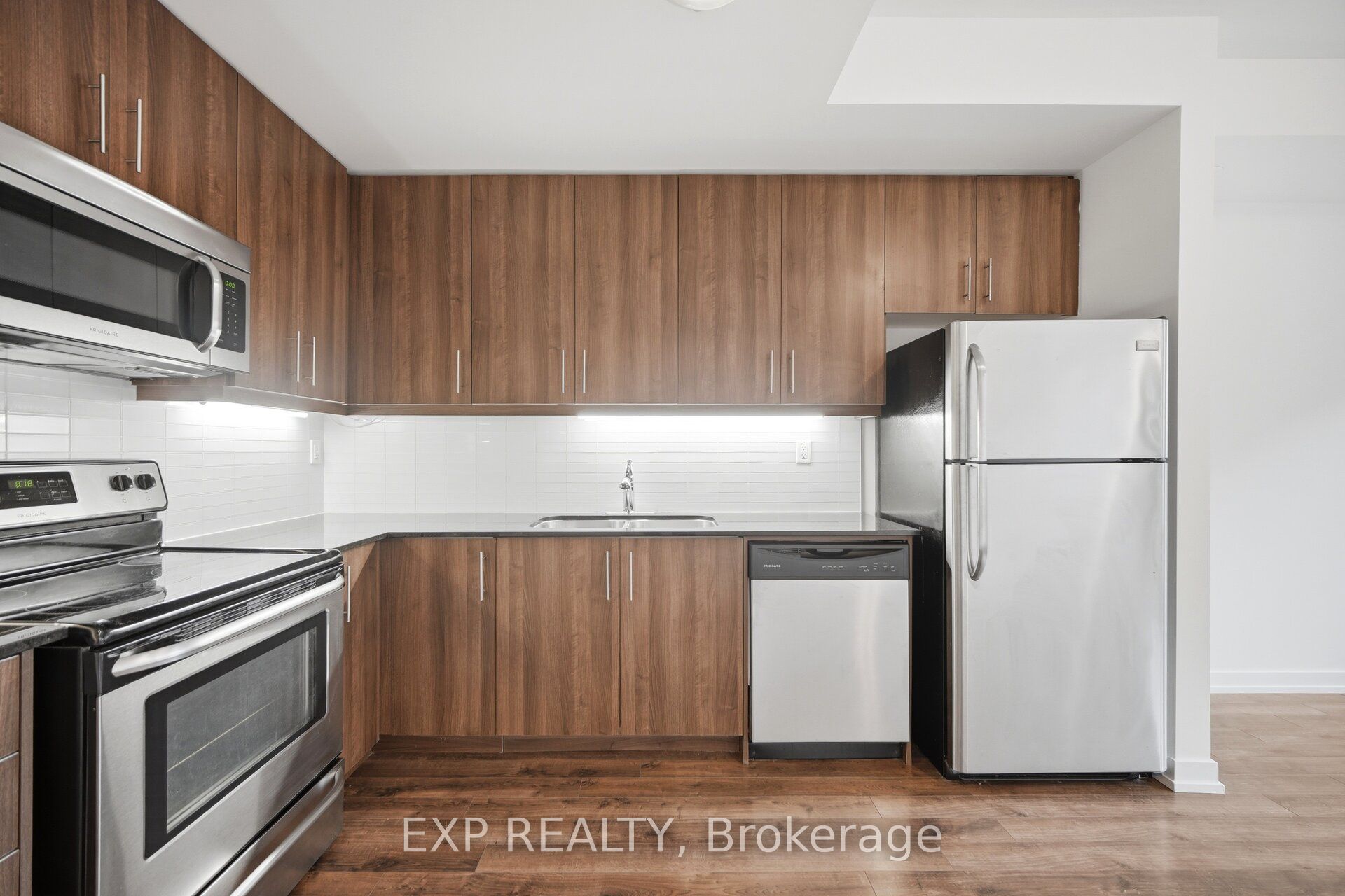 60 Winston Park Boulevard 66 Property Photo 7