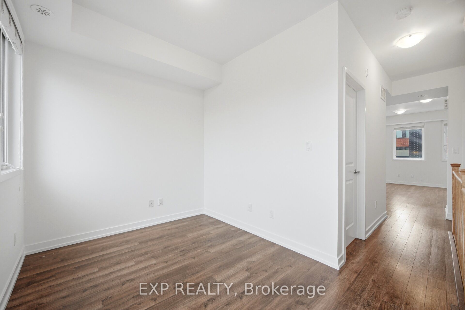 60 Winston Park Boulevard 66 Property Photo 15