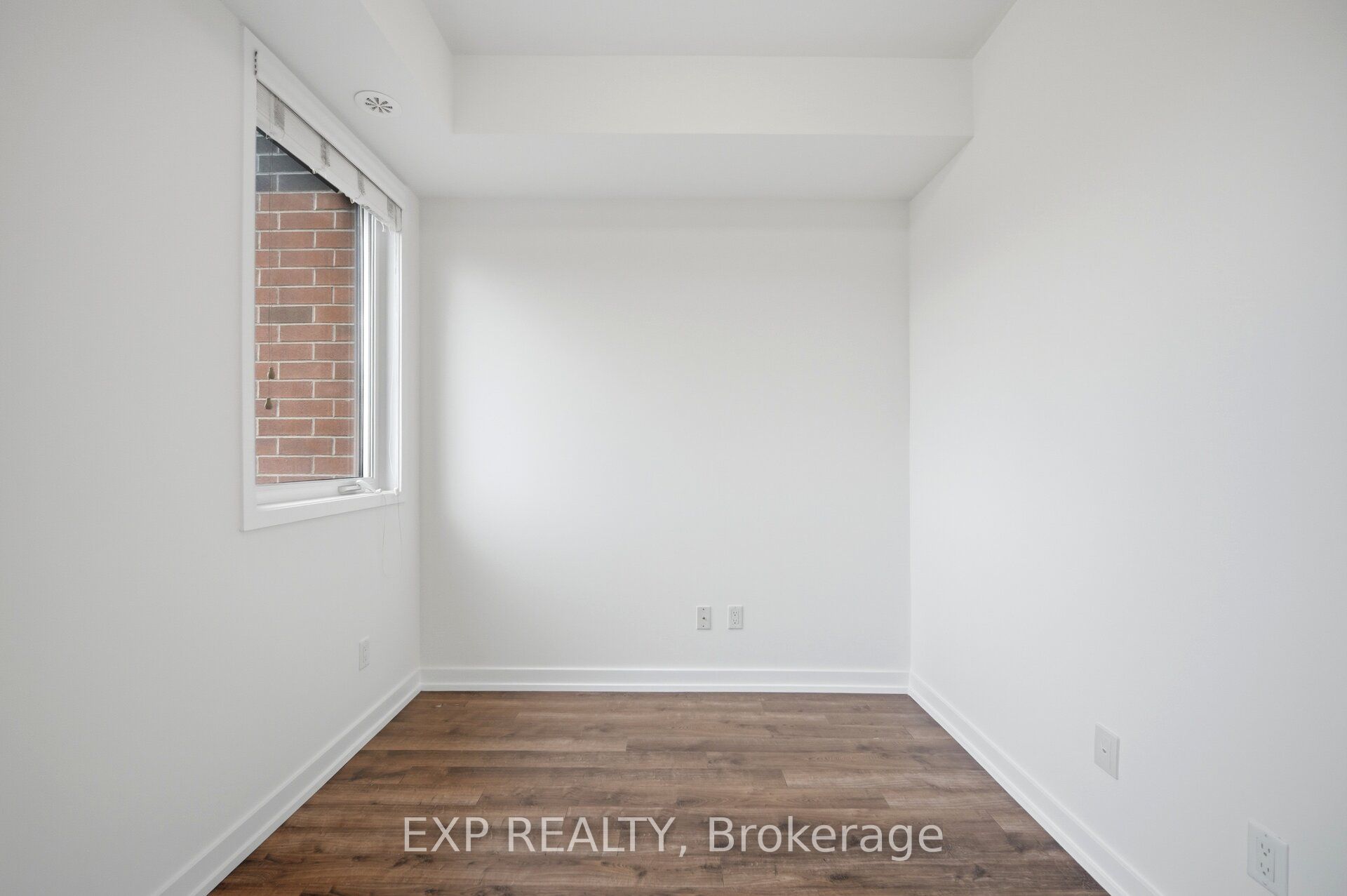 60 Winston Park Boulevard 66 Property Photo 16