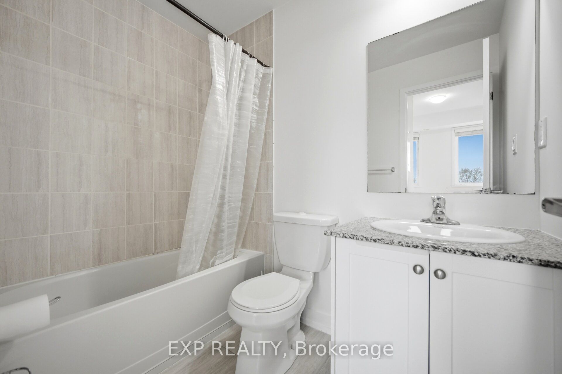60 Winston Park Boulevard 66 Property Photo 24