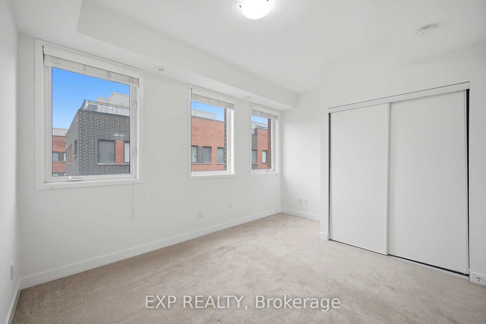 60 Winston Park Boulevard 66 Property Photo 25