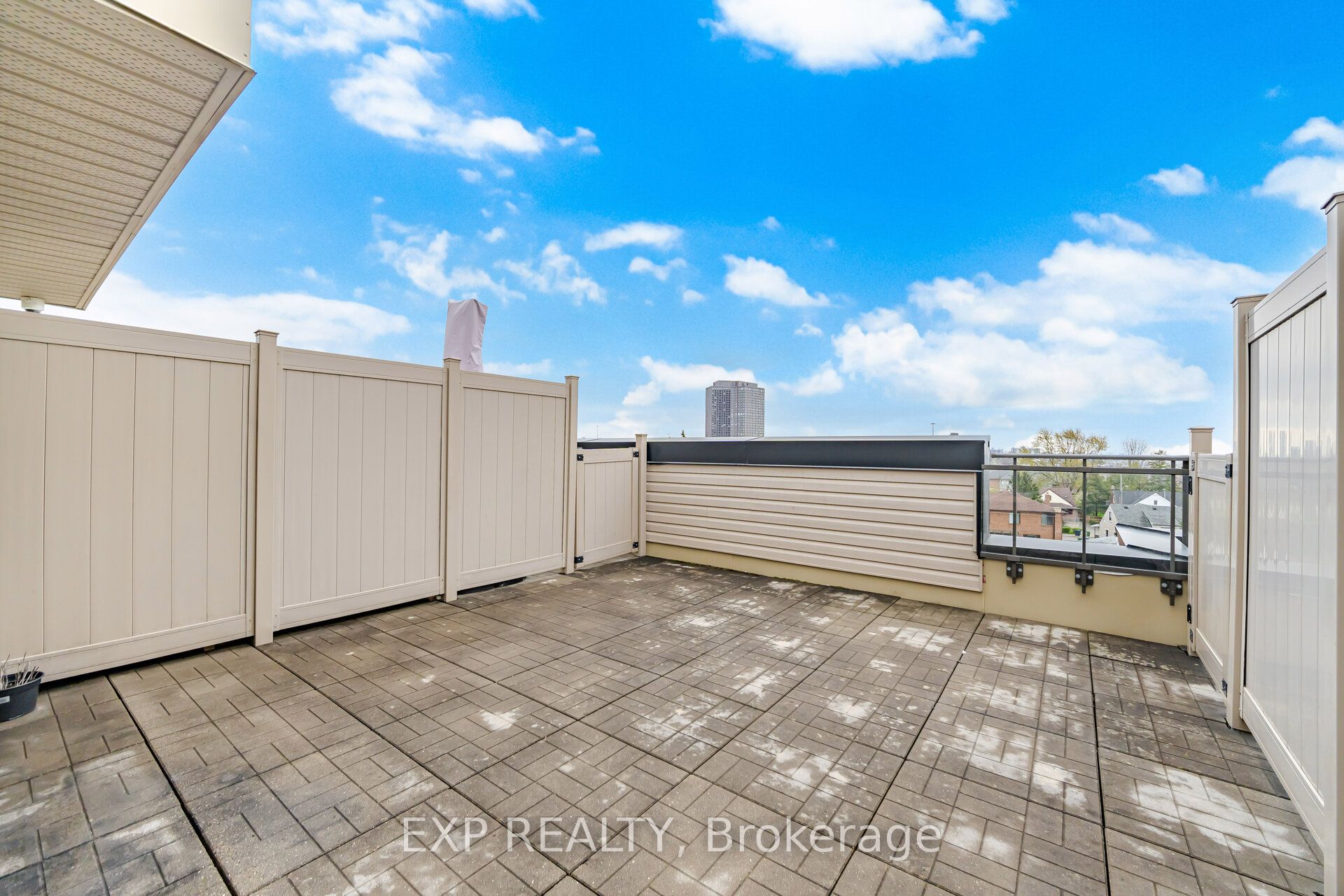 60 Winston Park Boulevard 66 Property Photo 30