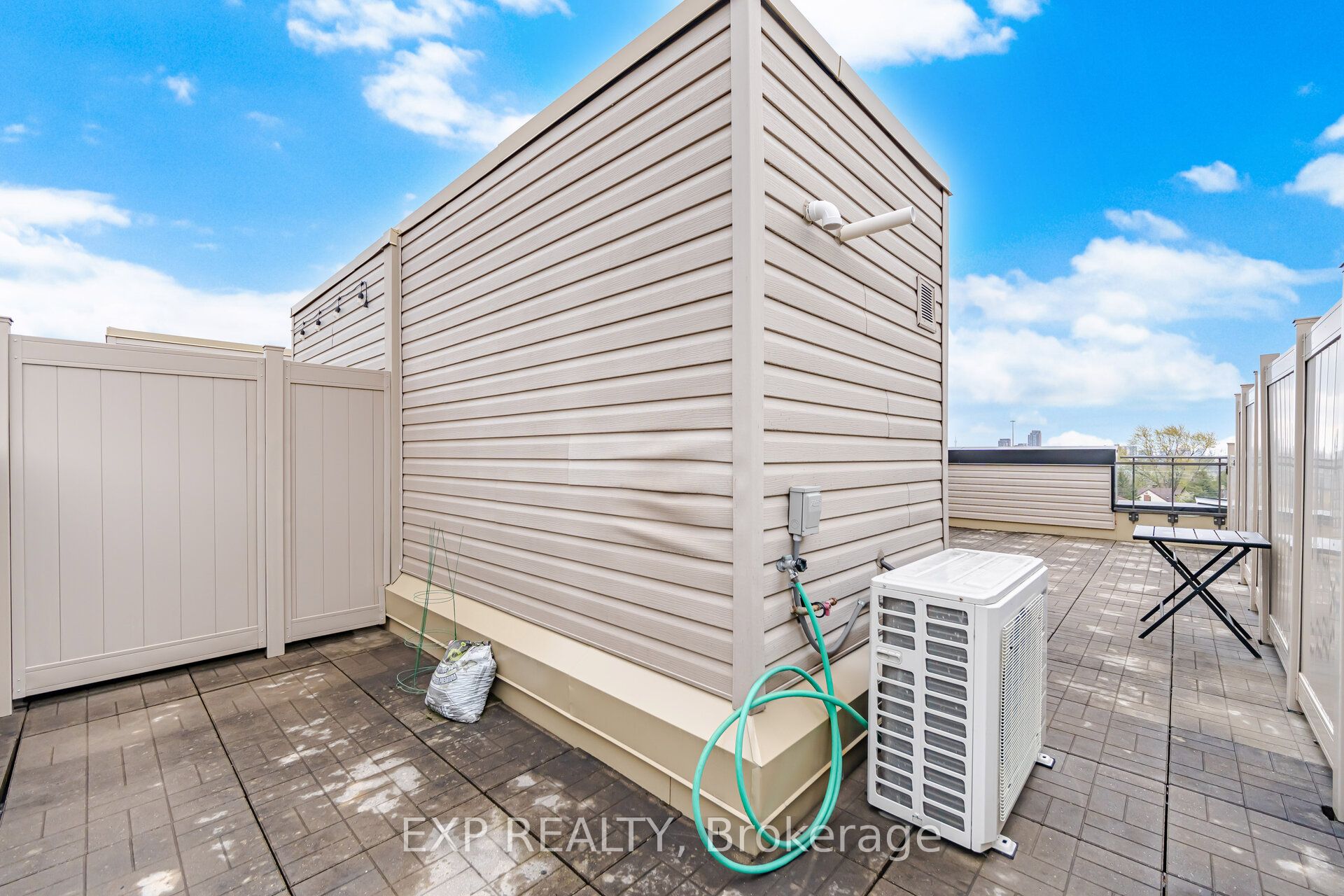 60 Winston Park Boulevard 66 Property Photo 32