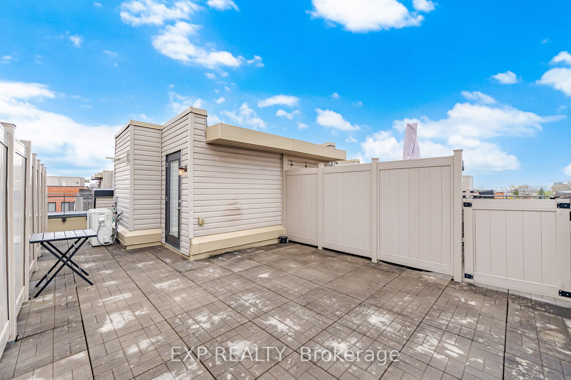 60 Winston Park Boulevard 66 Property Photo 34