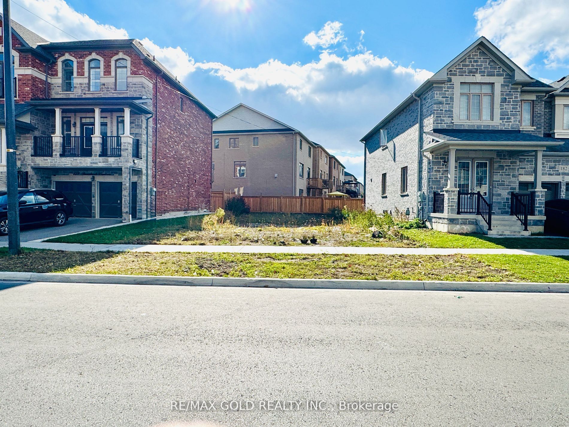 180 Thornbush Boulevard