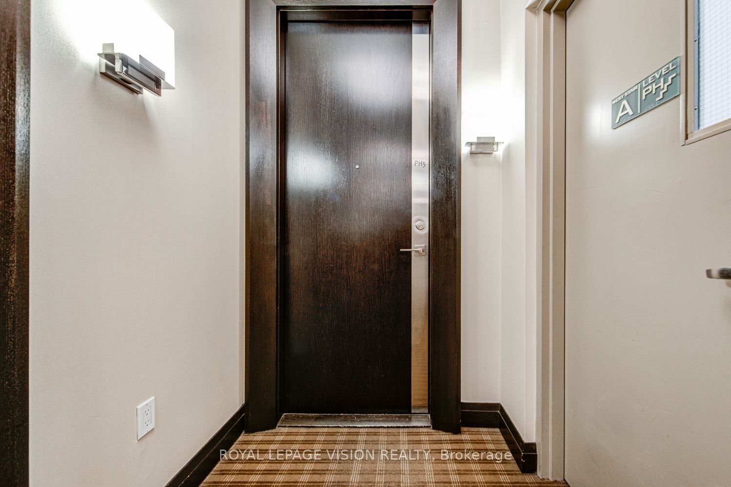 15 Viking Lane Ph5 Property Photo 6