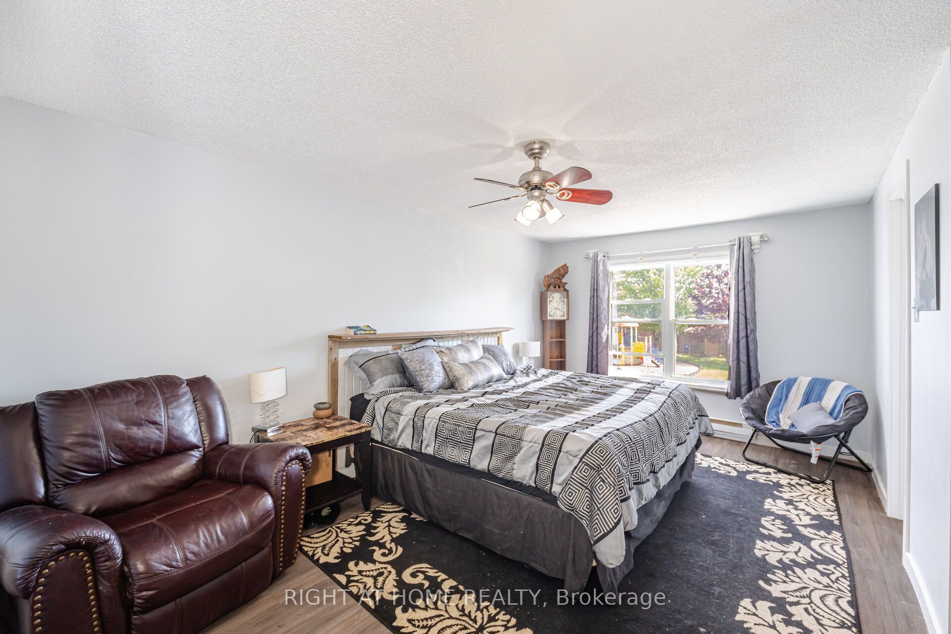 100 Century Drive 16 Property Photo 15