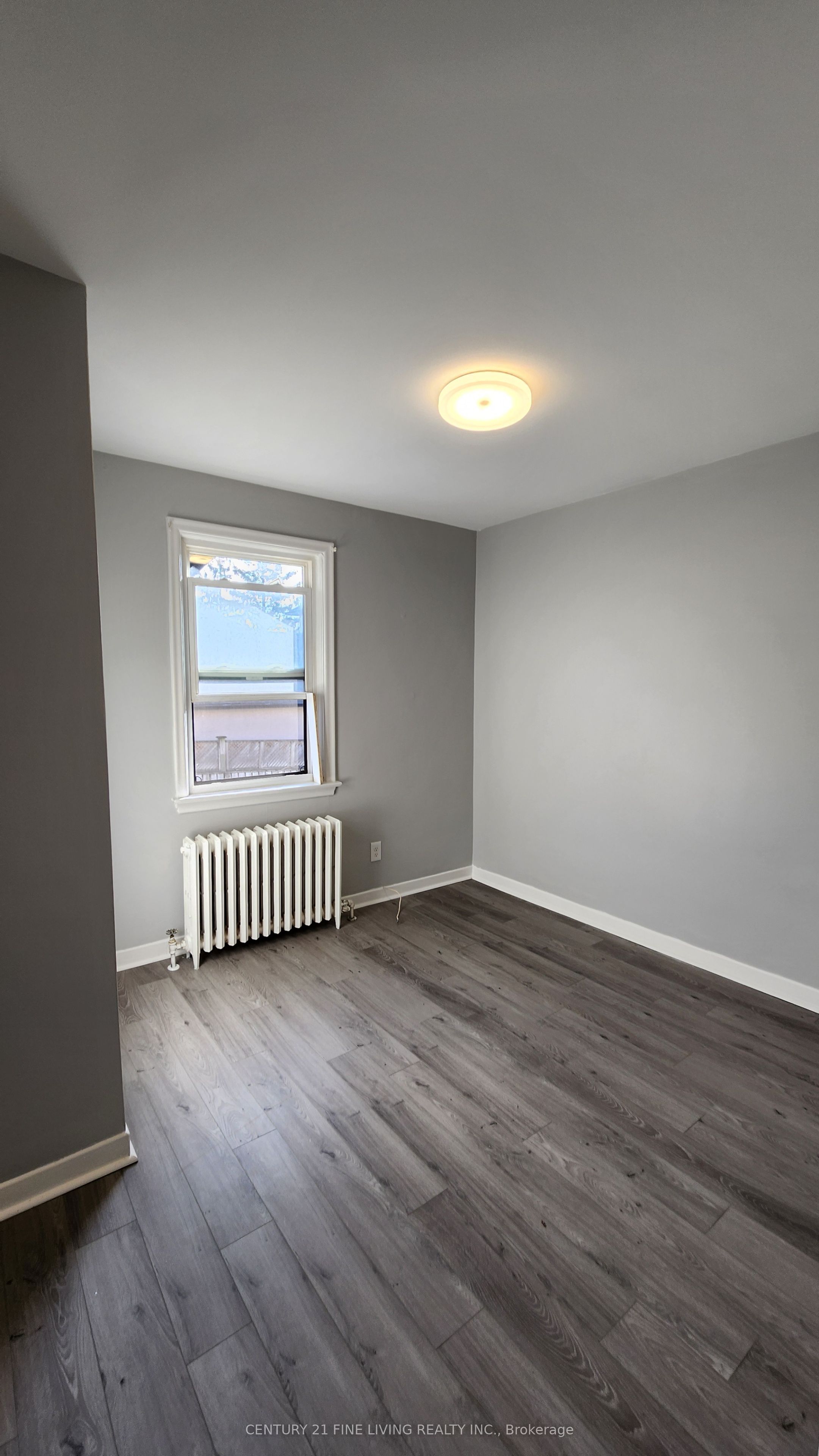 2029-2031 Eglinton Avenue W Property Photo 41