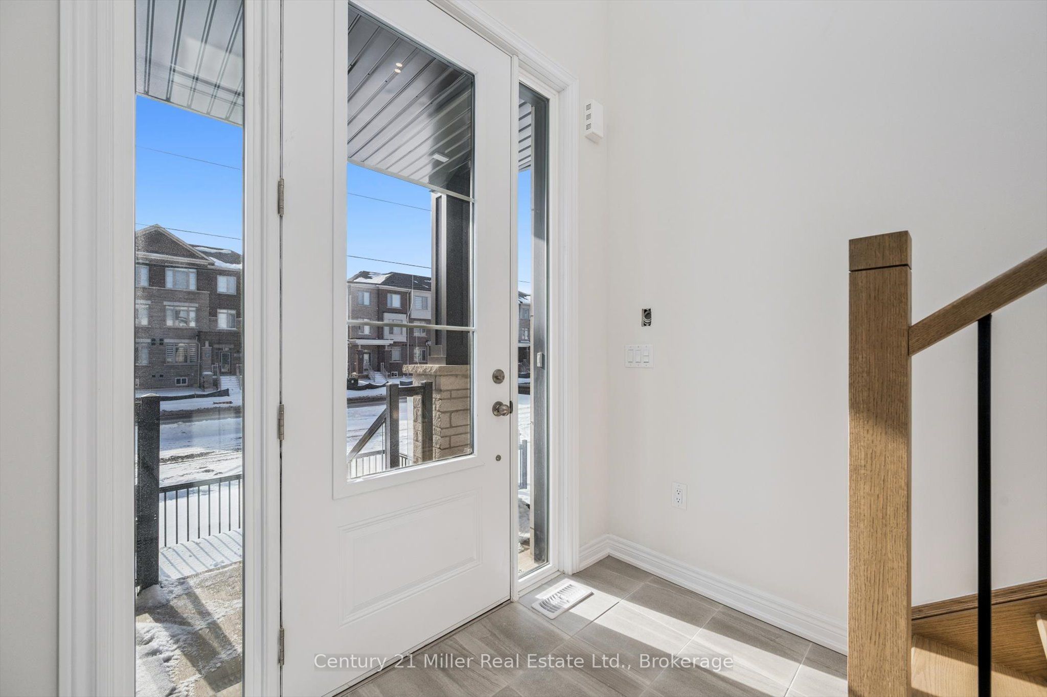 3199 Sixth Line Property Photo 2
