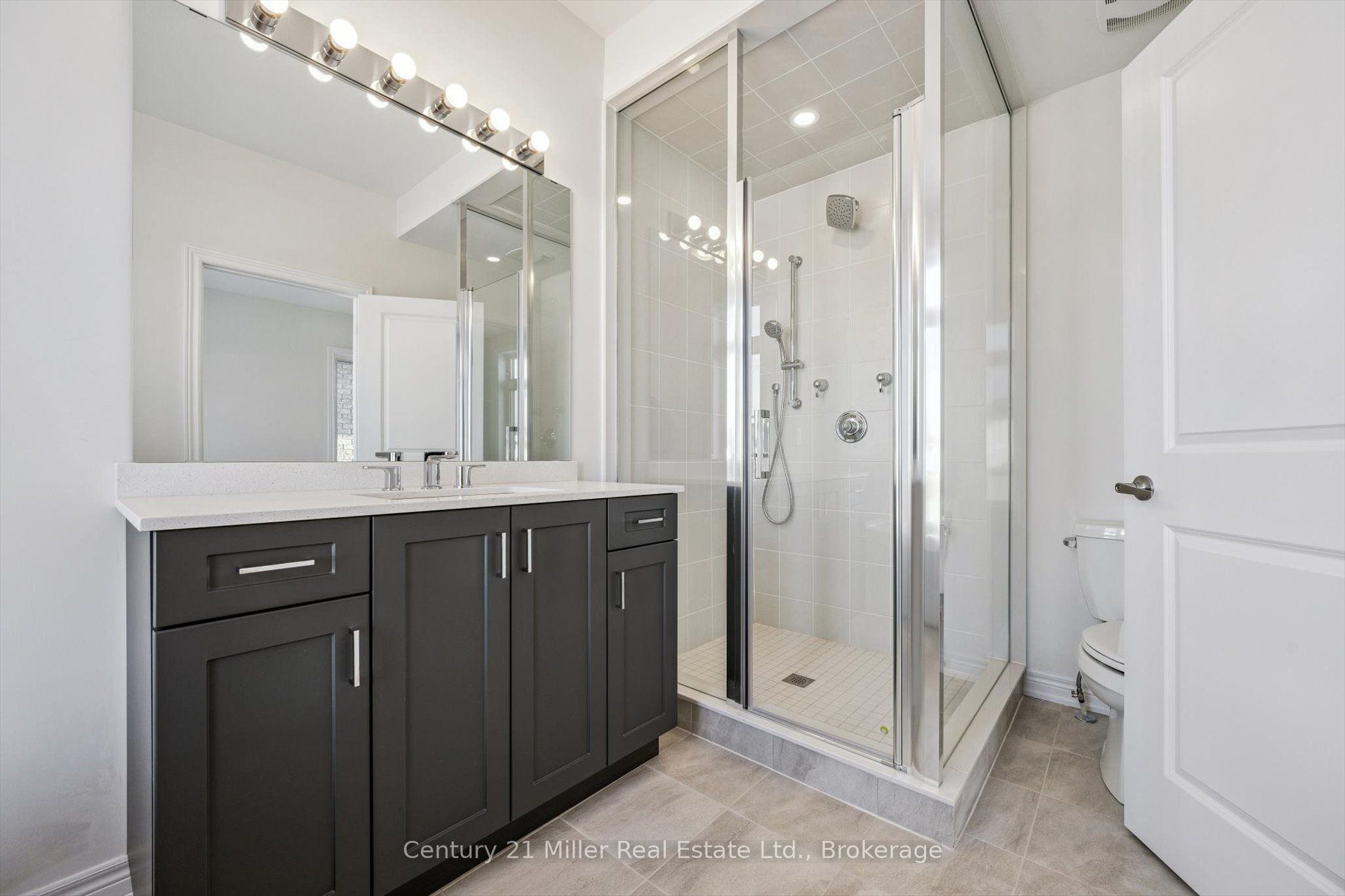 3199 Sixth Line Property Photo 16