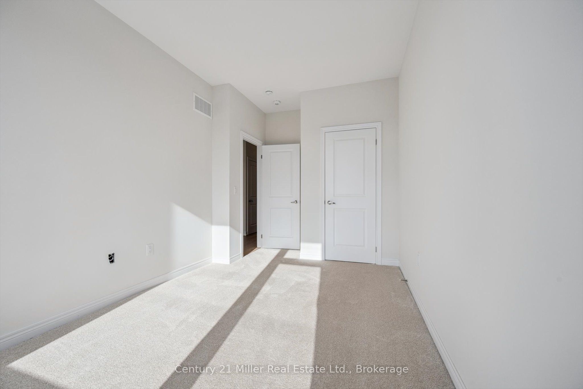3199 Sixth Line Property Photo 20