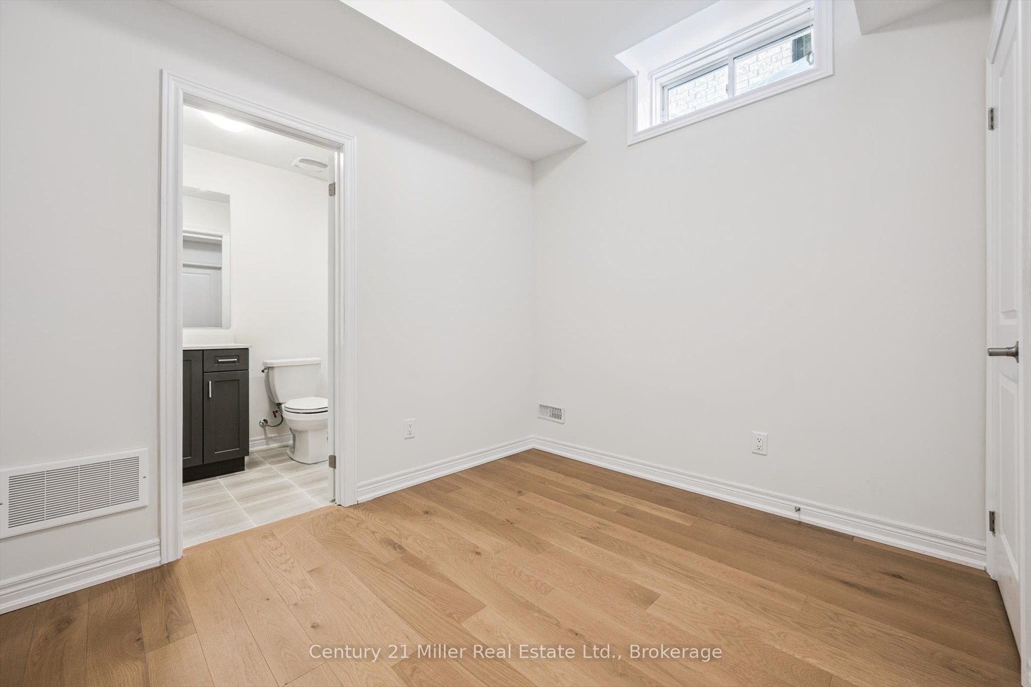 3199 Sixth Line Property Photo 32