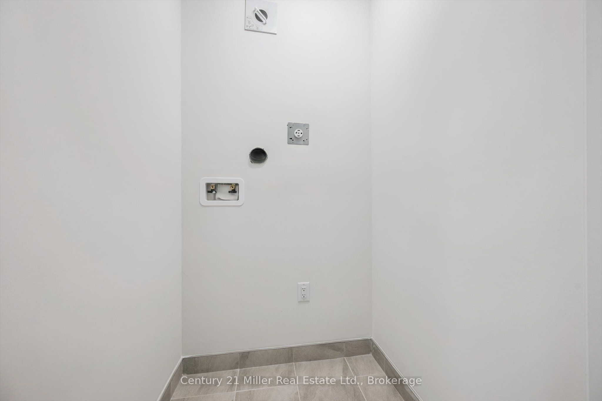 3199 Sixth Line Property Photo 36