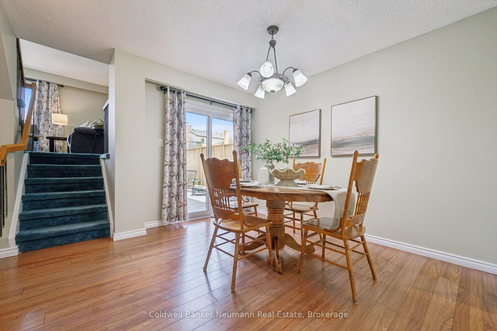 17 Histon Crescent Property Photo 4