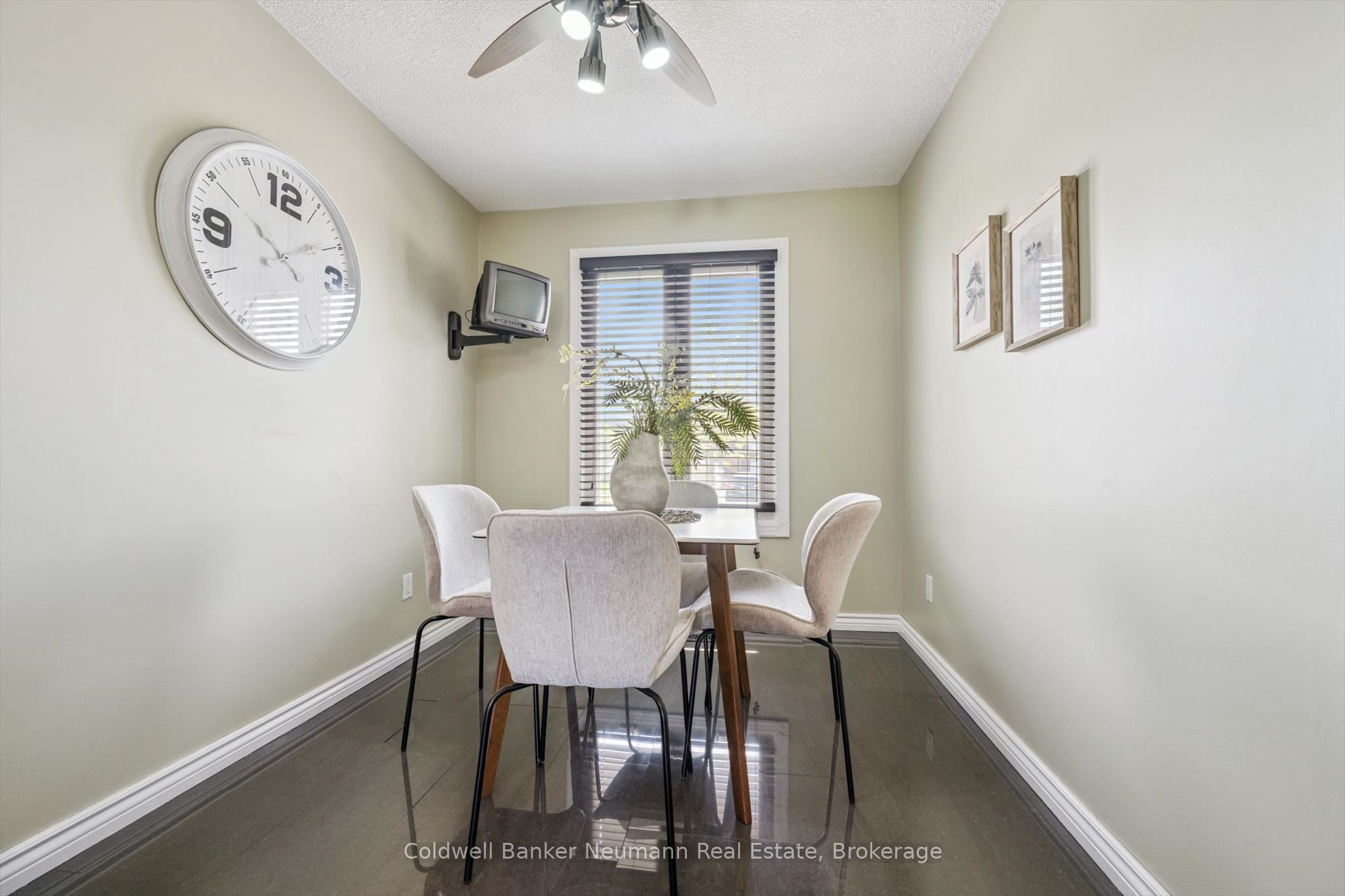 17 Histon Crescent Property Photo 7