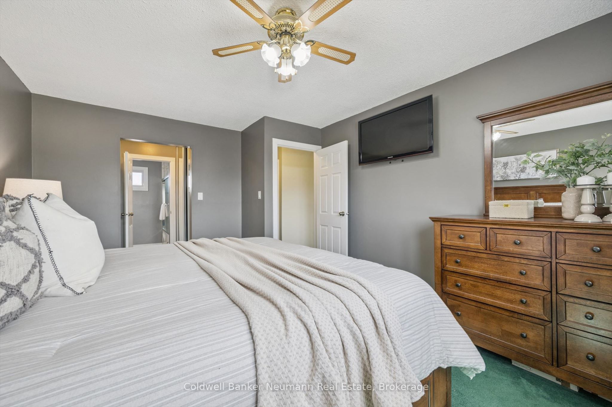 17 Histon Crescent Property Photo 12