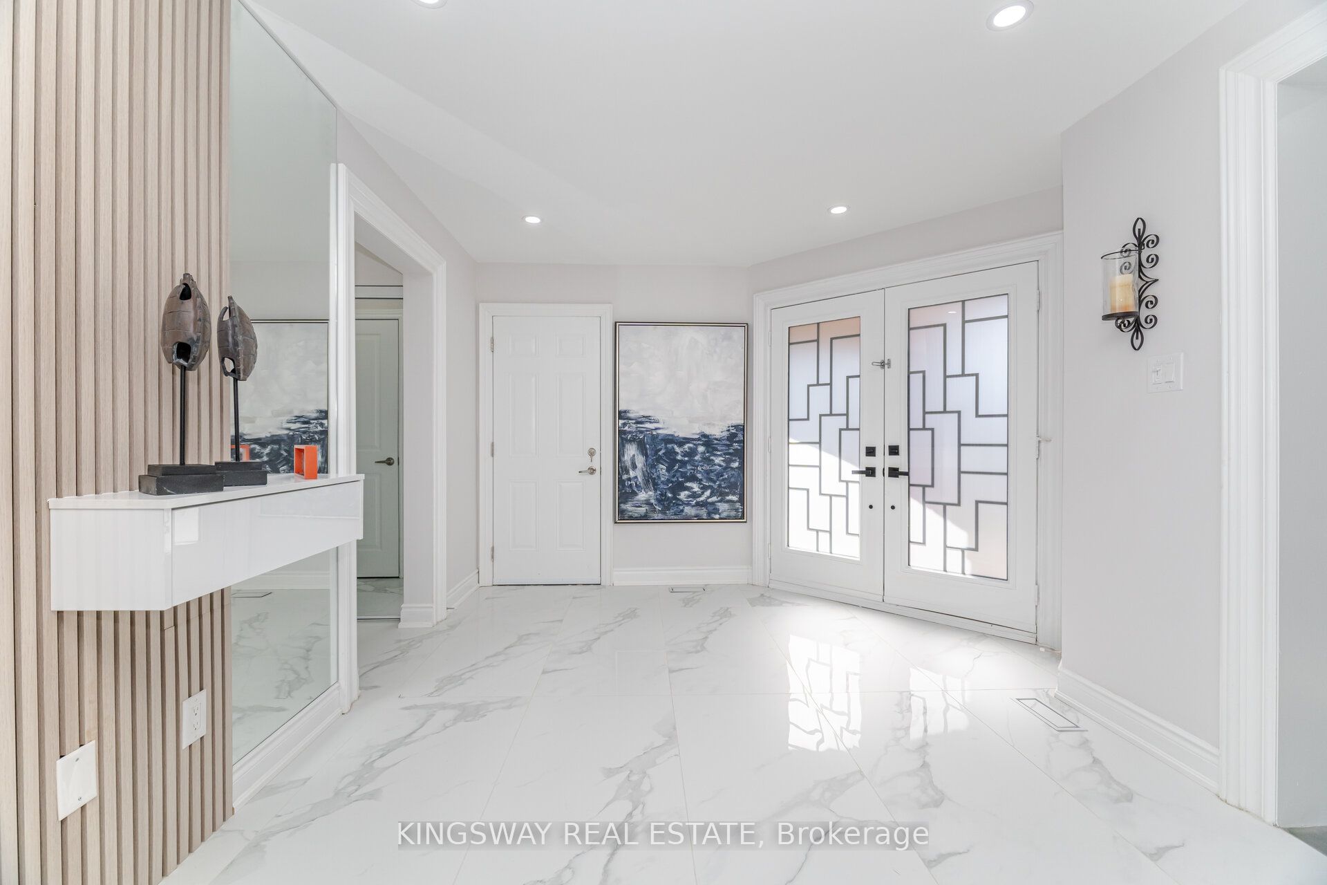 1008 Ceremonial Drive Property Photo 5