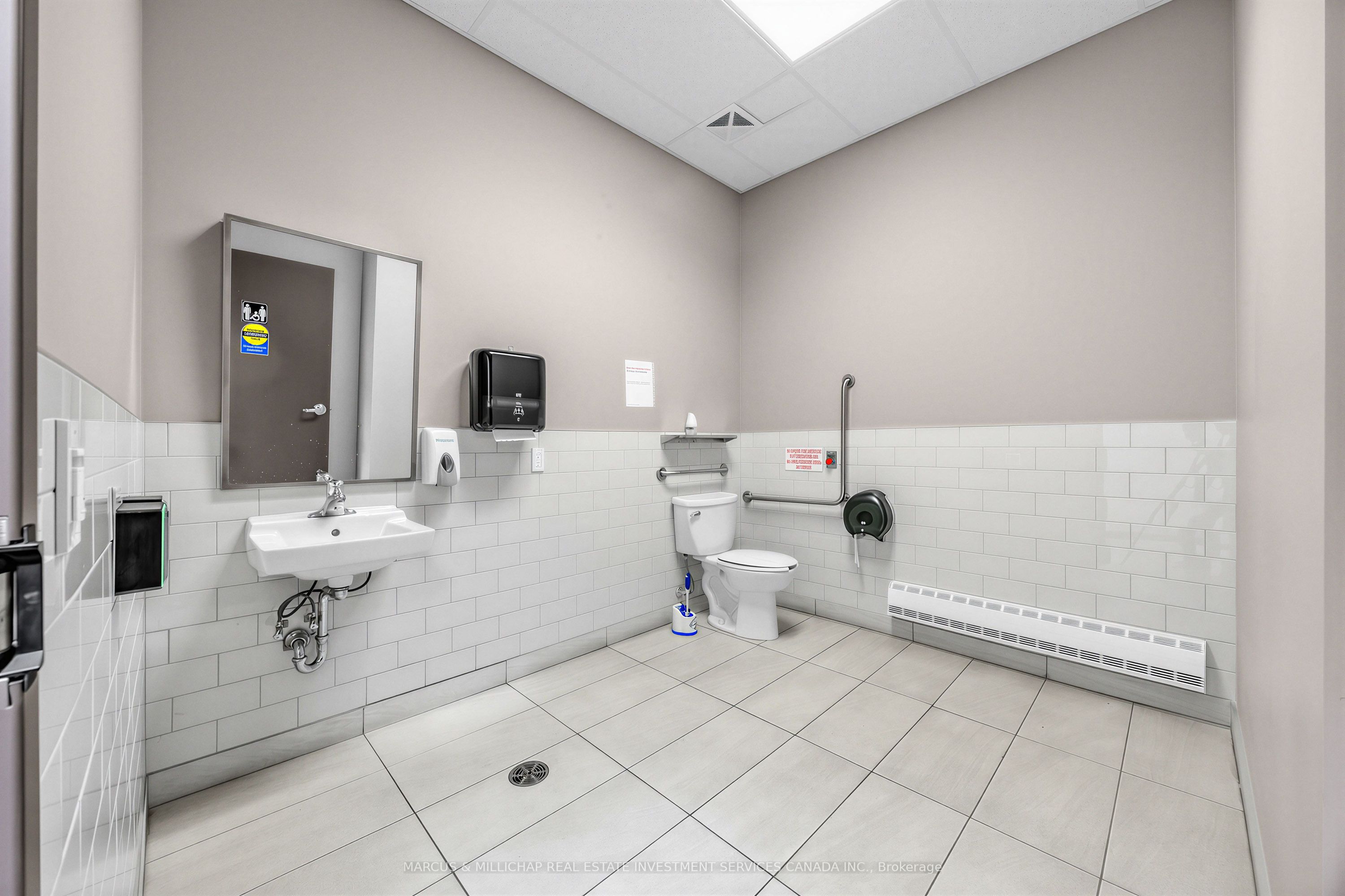 215 Delta Park Boulevard 5 Property Photo 8