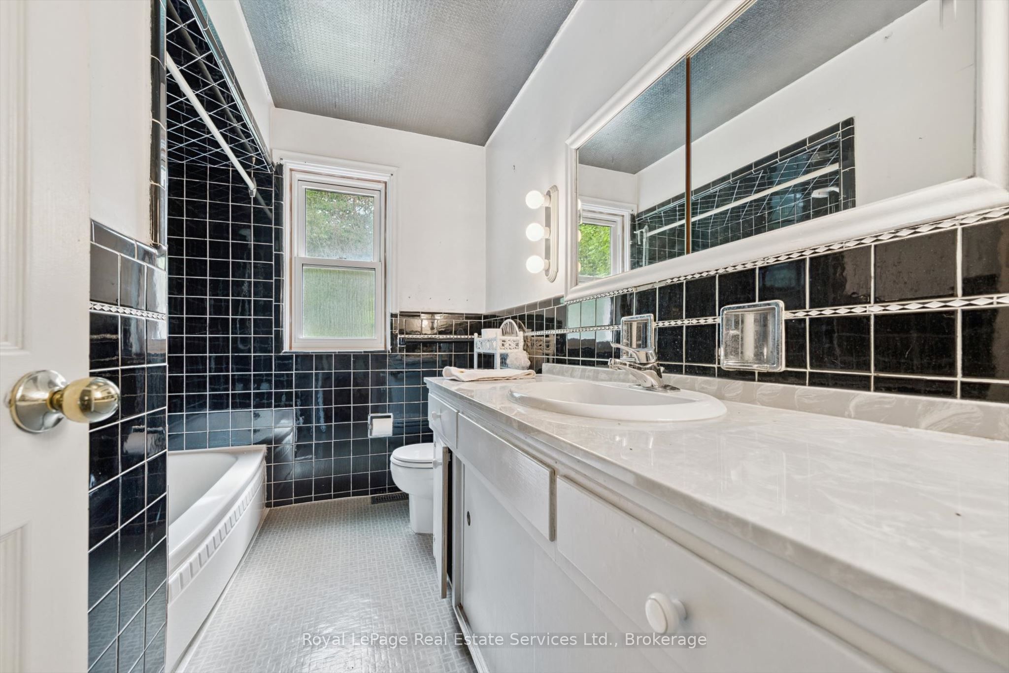 1118 Melvin Avenue Property Photo 25