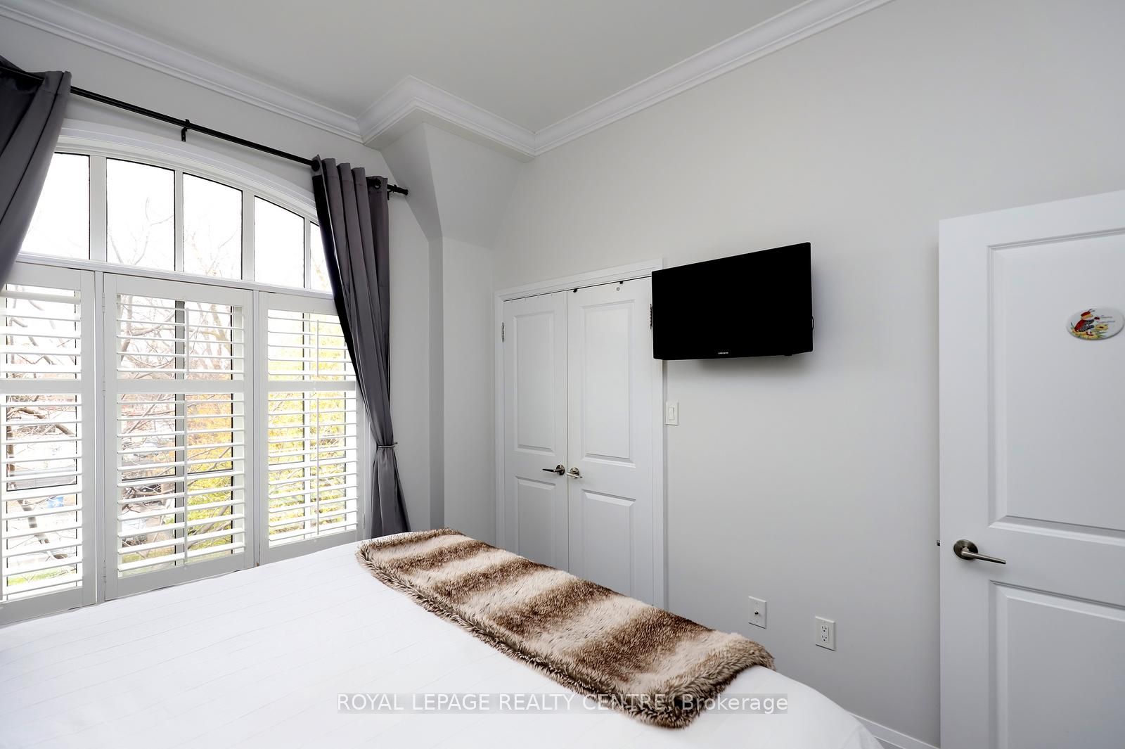 3077 Cawthra Road 10 Property Photo 31