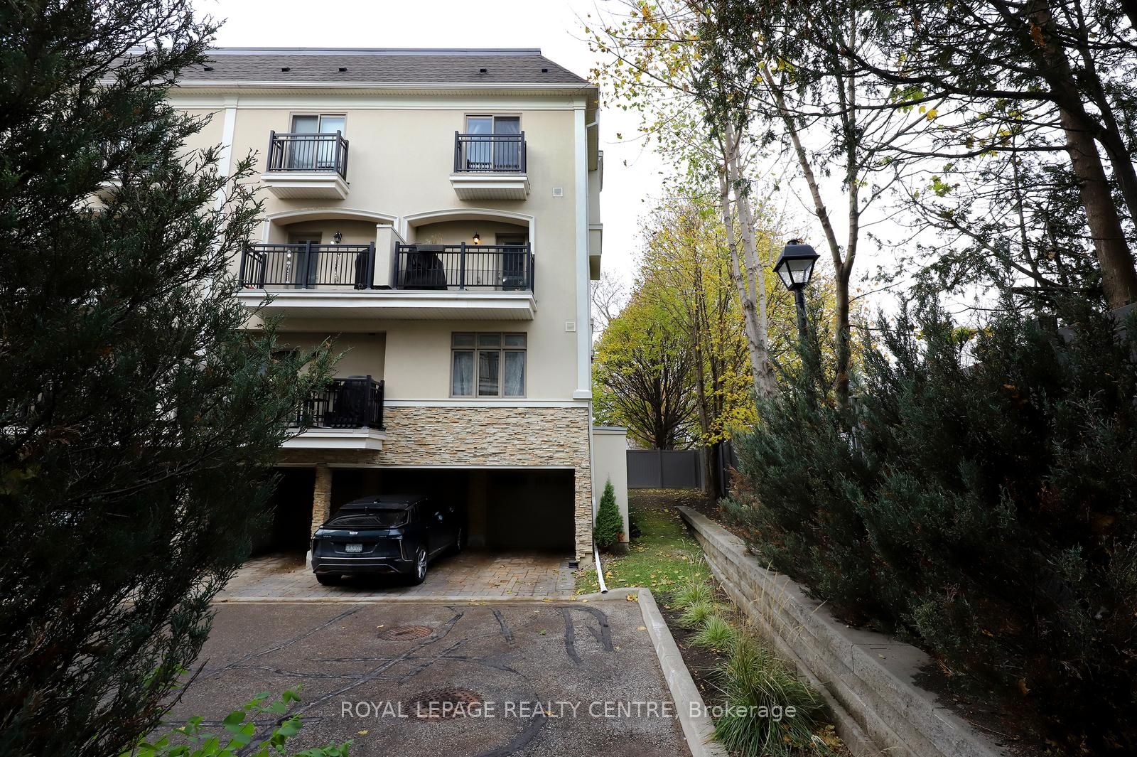 3077 Cawthra Road 10 Property Photo 40