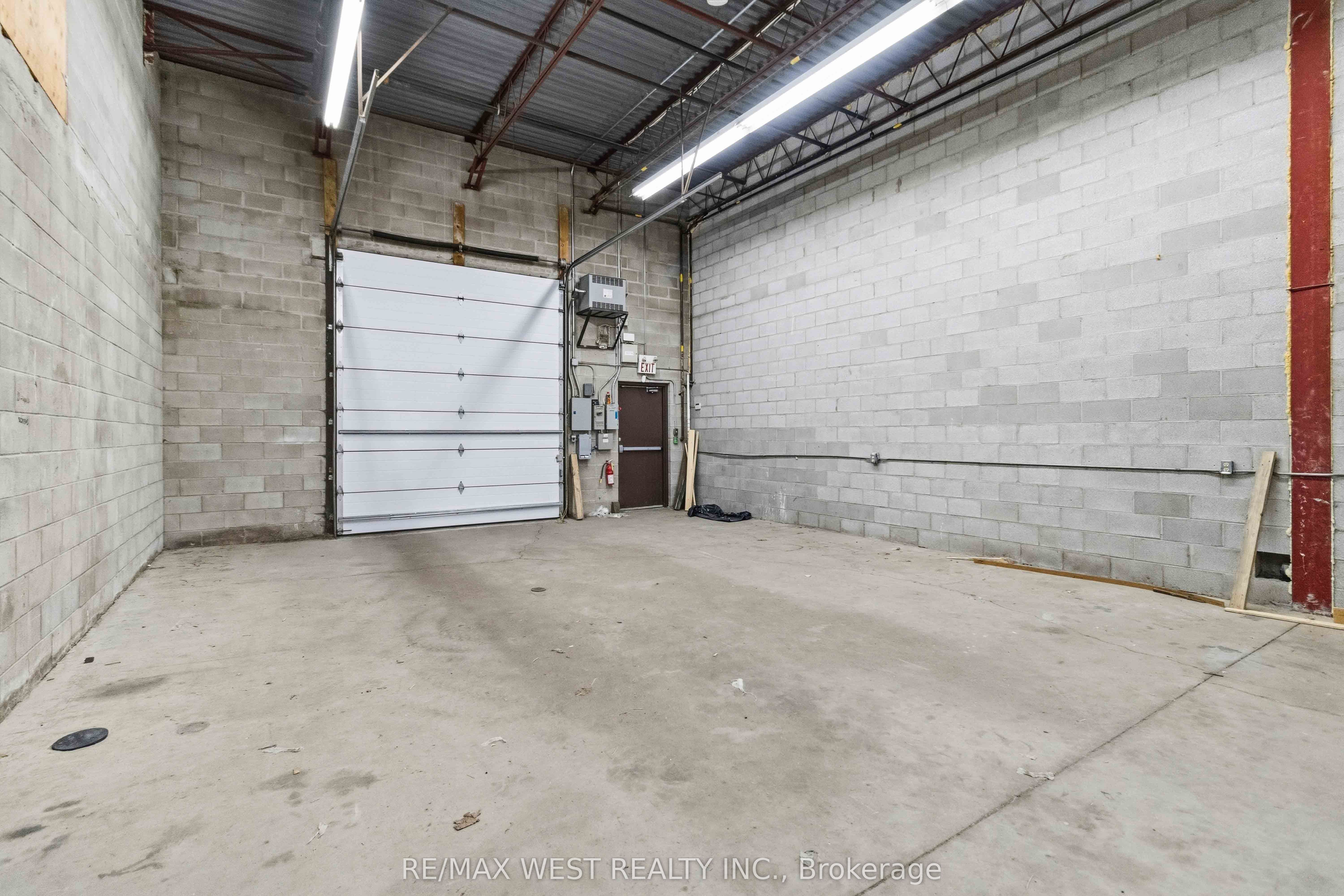 1320 Mid-way Boulevard 16 Property Photo 10