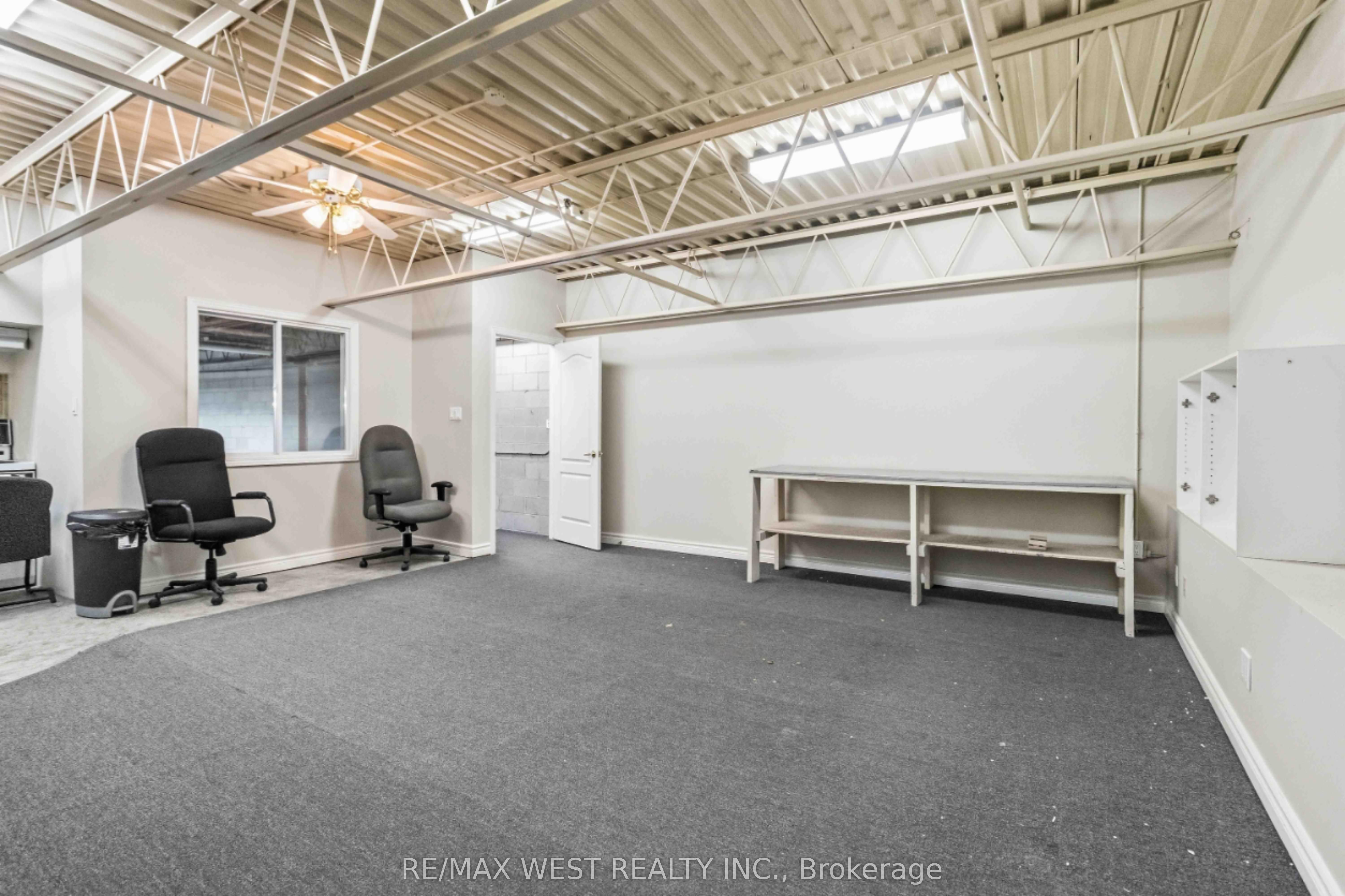 1320 Mid-way Boulevard 16 Property Photo 15