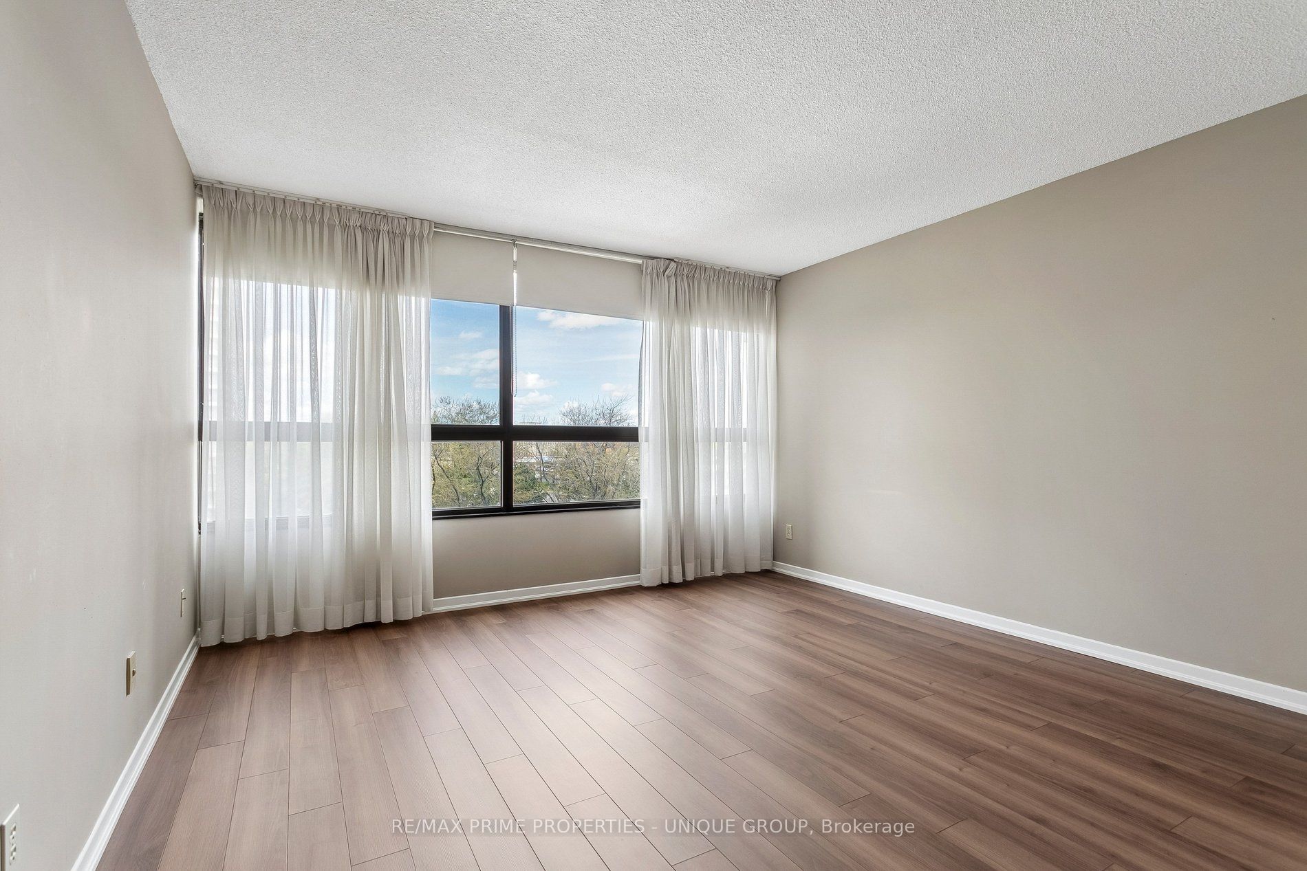 1300 Bloor Street 710 Property Photo 14
