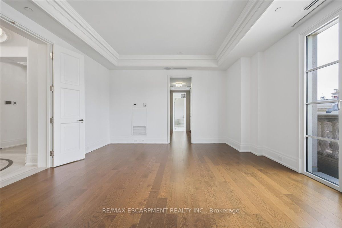 300 Randall Street 211 Property Photo 5