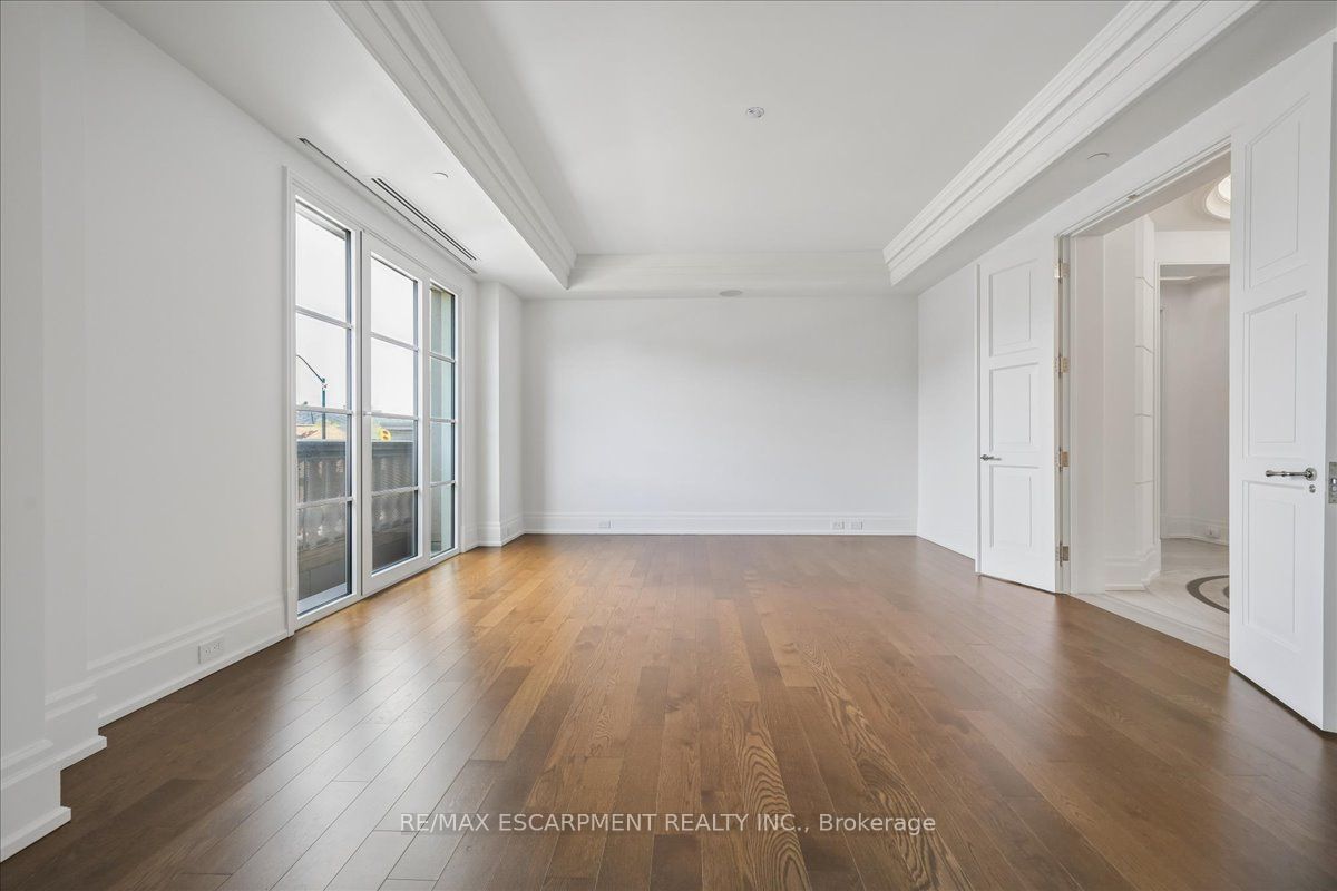 300 Randall Street 211 Property Photo 7
