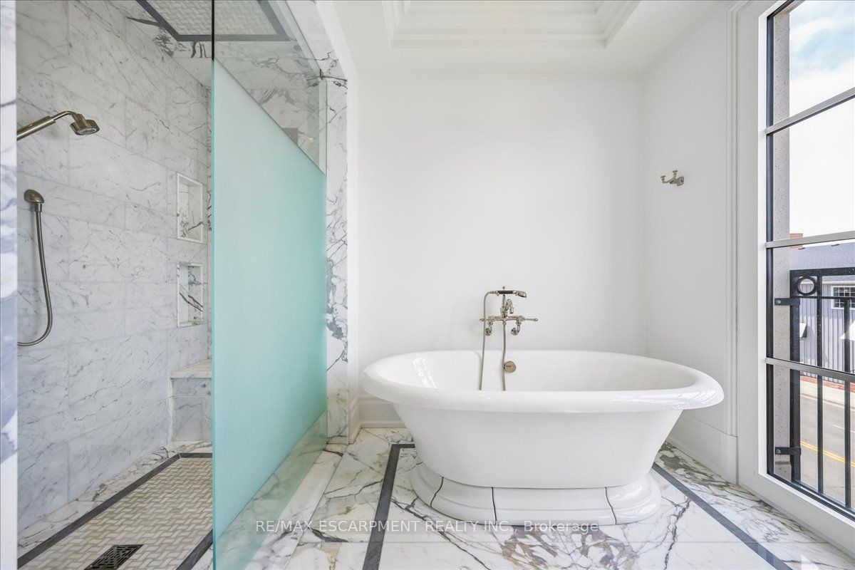 300 Randall Street 211 Property Photo 15