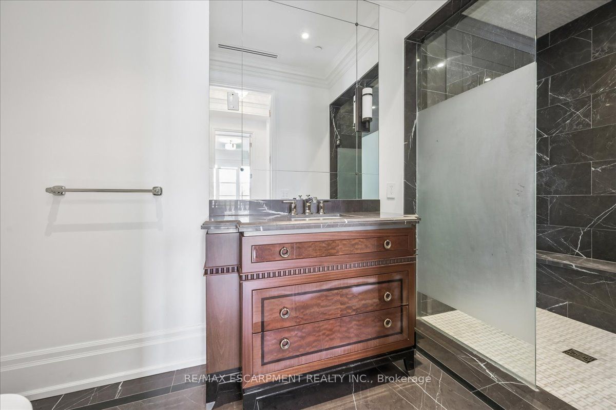300 Randall Street 211 Property Photo 18