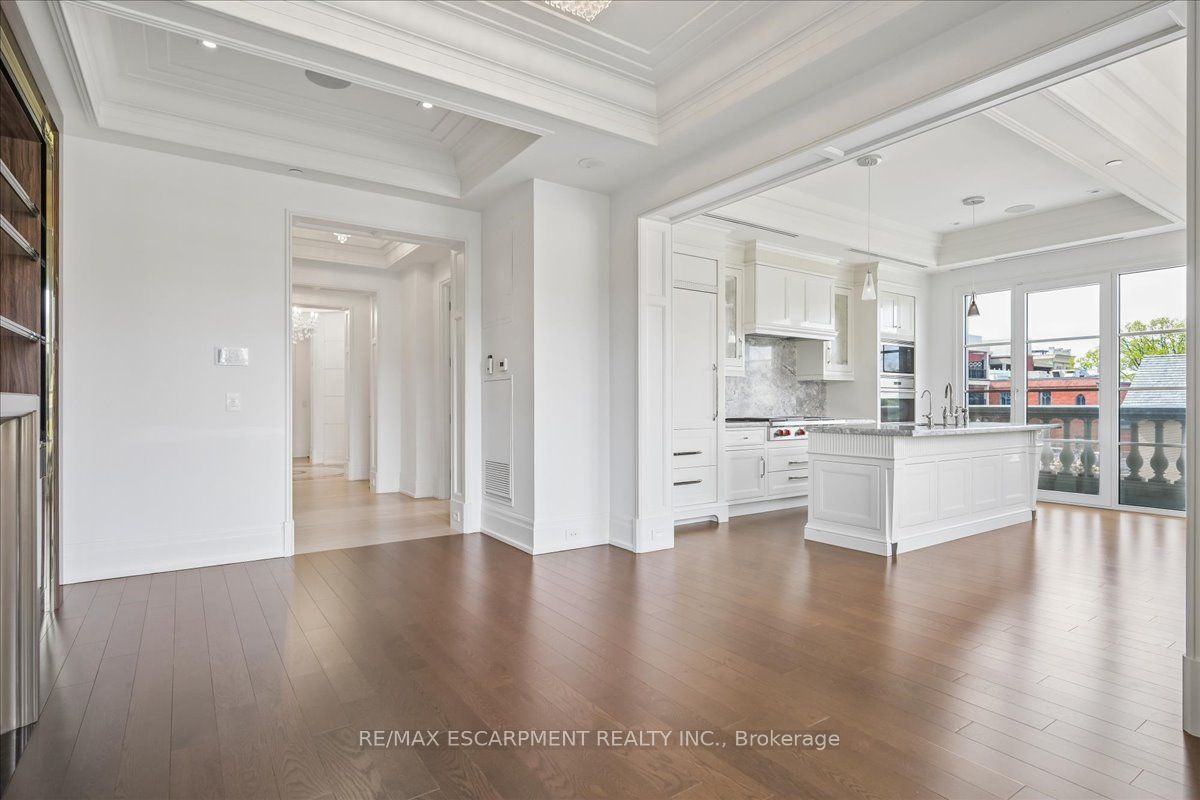 300 Randall Street 211 Property Photo 25