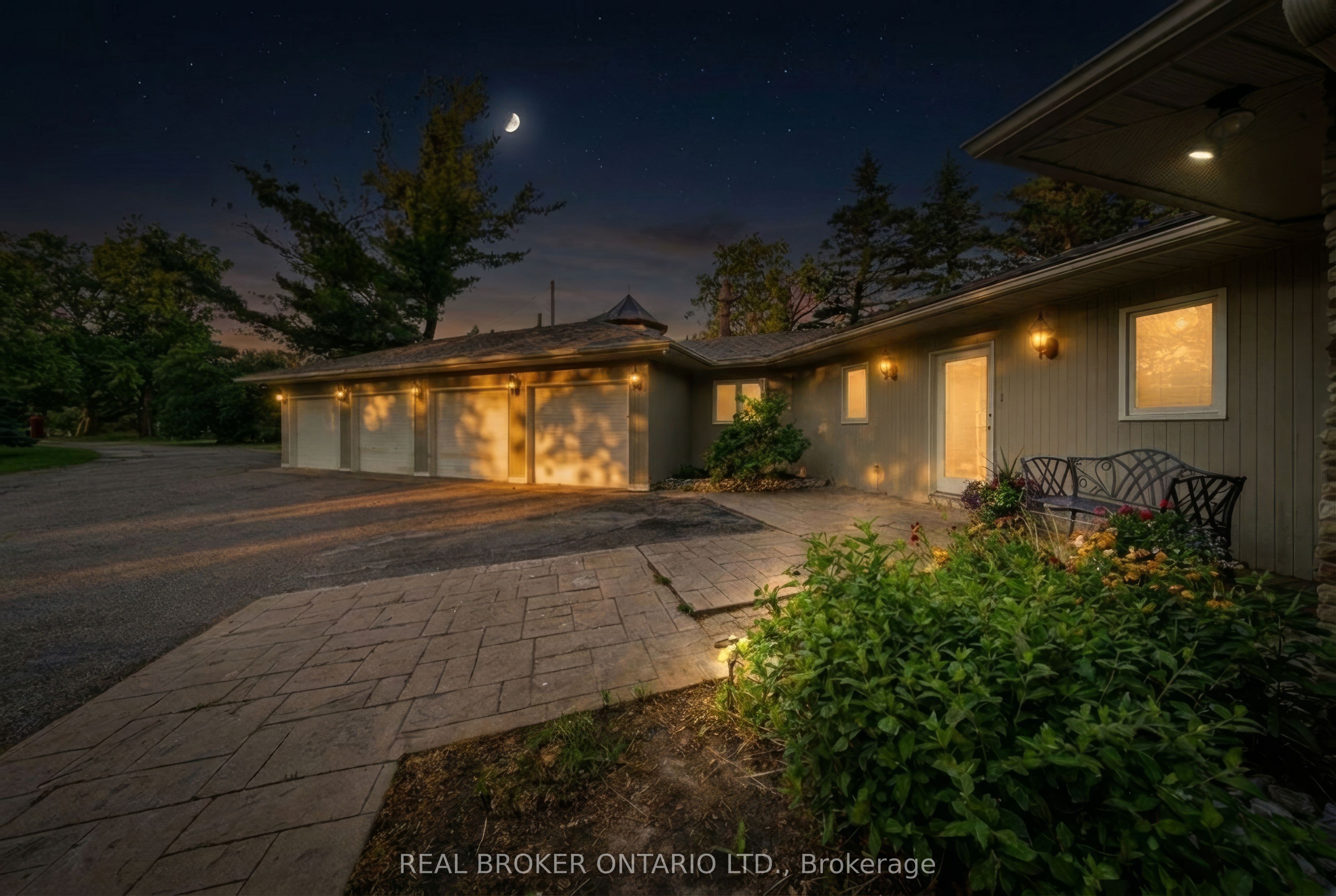 529 Conservation Drive Property Photo 3