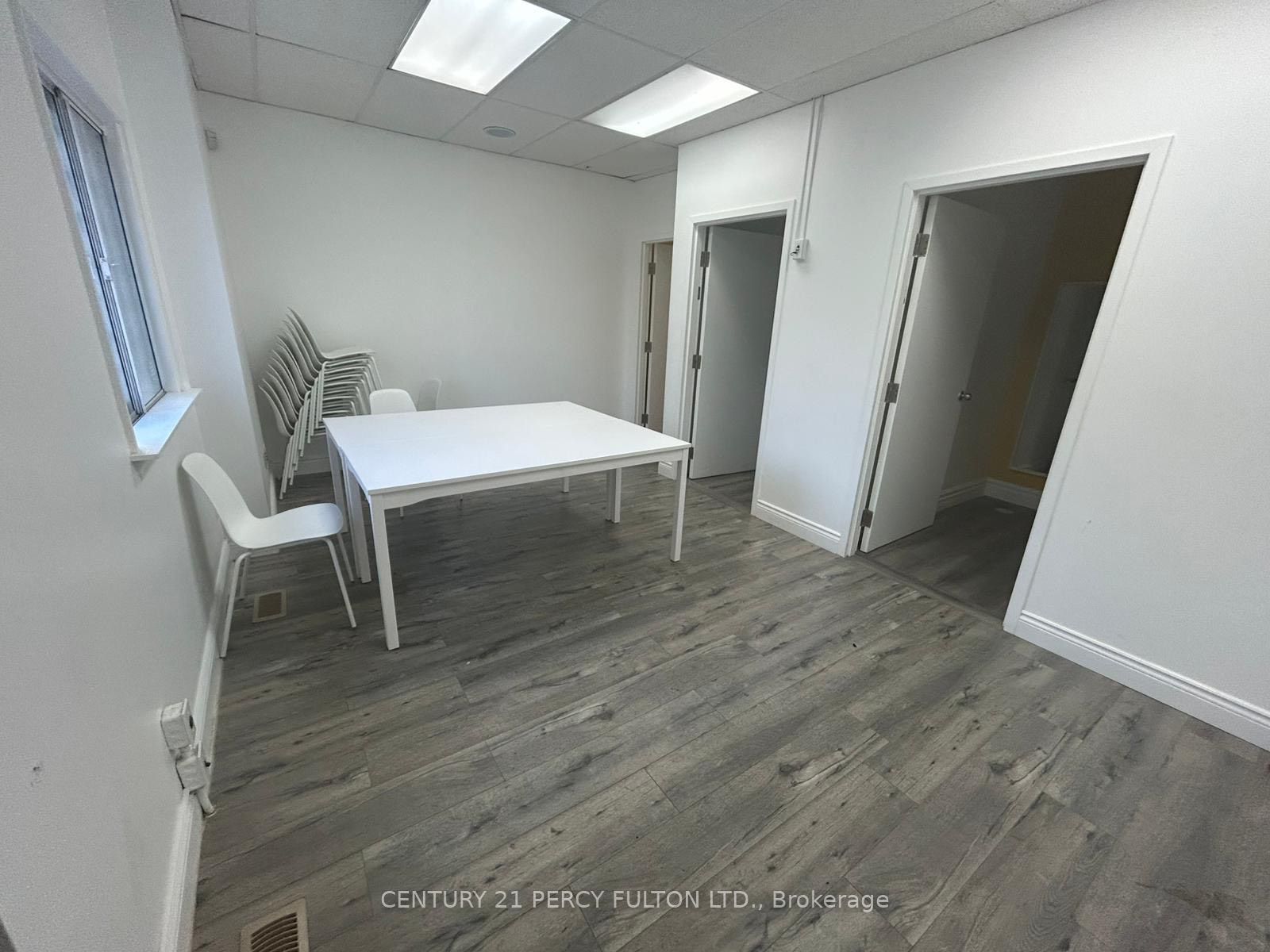 46 Lakeshore Road Property Photo 4