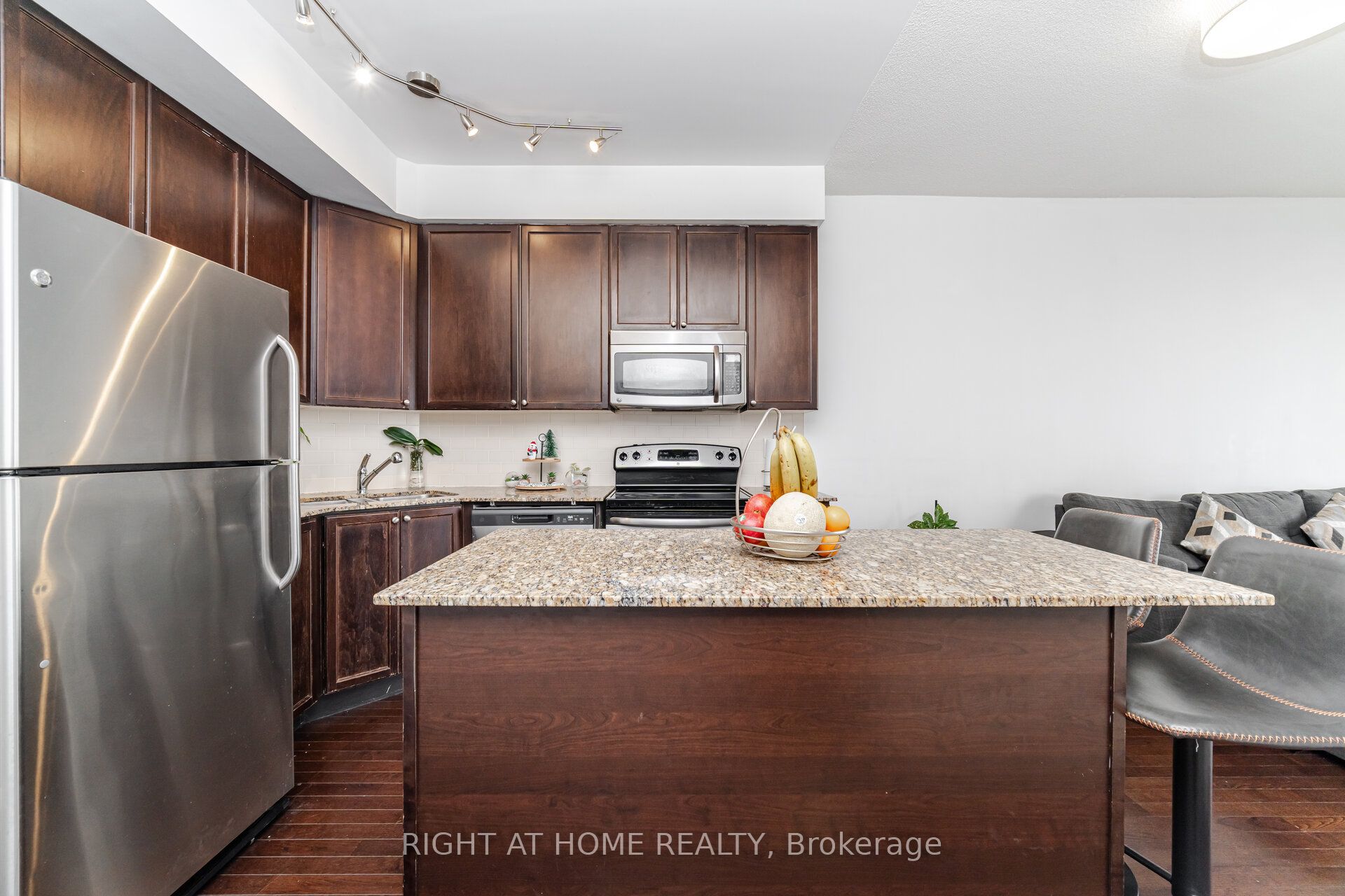 225 Webb Drive 2308 Property Photo 10