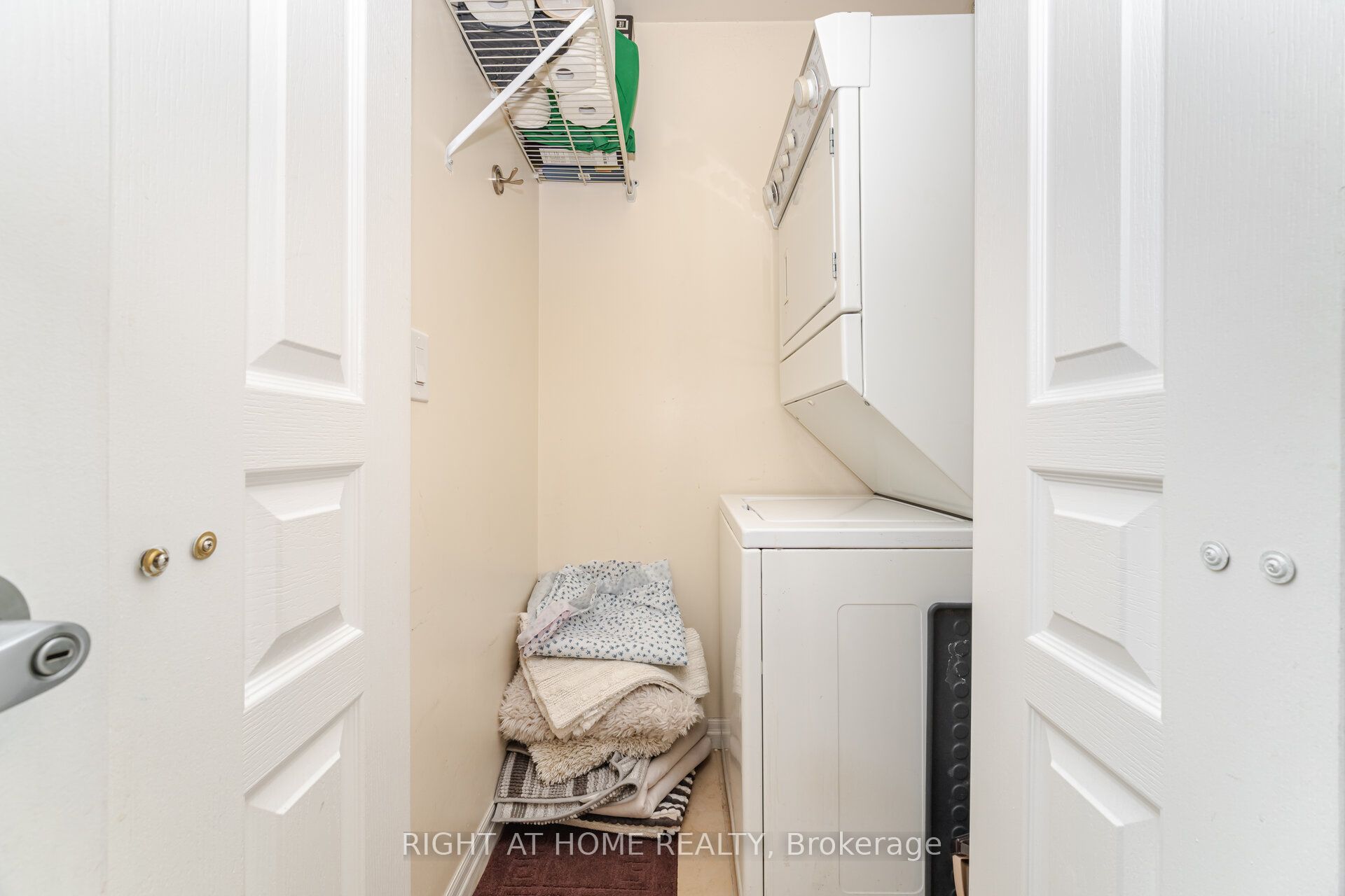 225 Webb Drive 2308 Property Photo 27