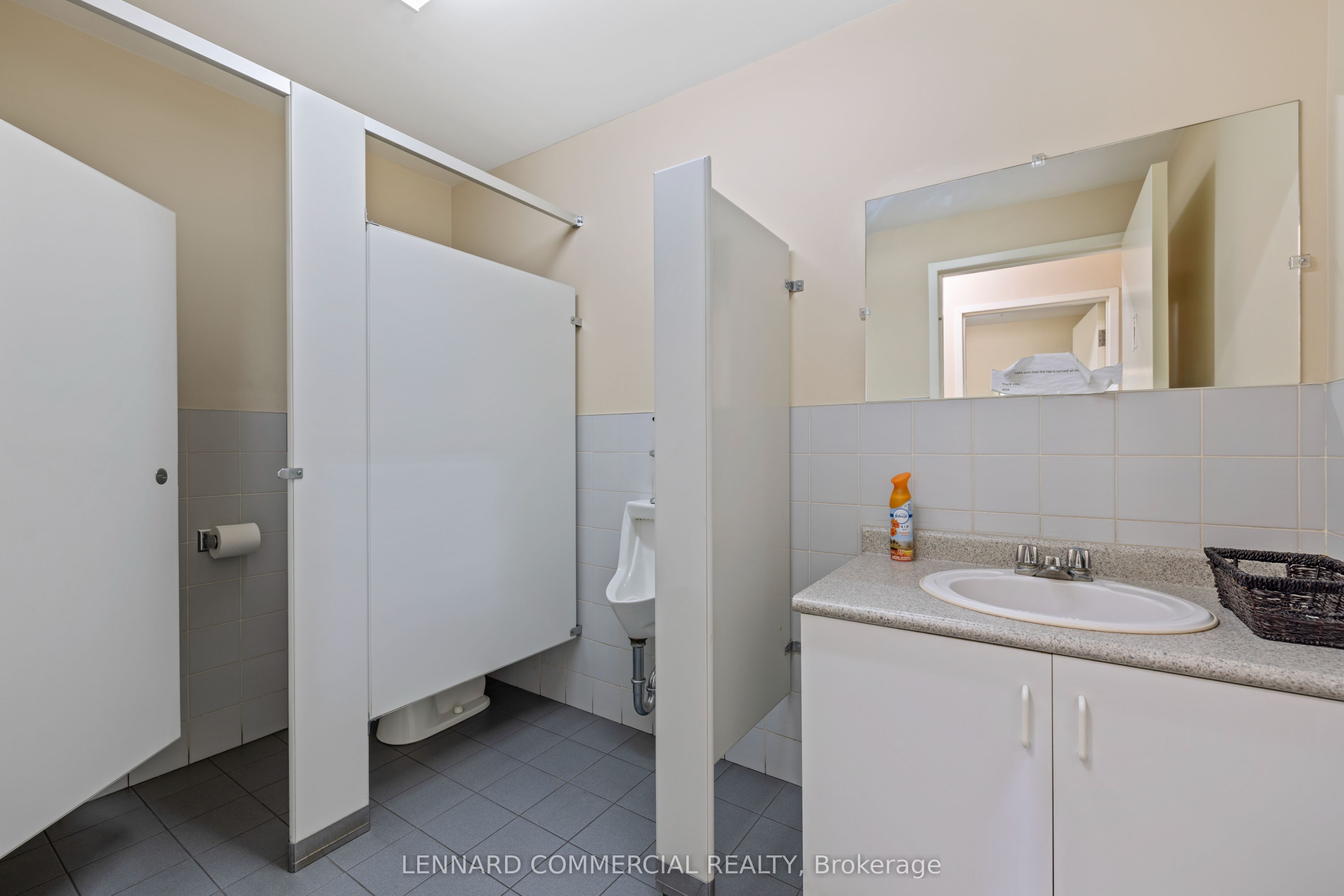 18 Hedgedale Road Property Photo 21
