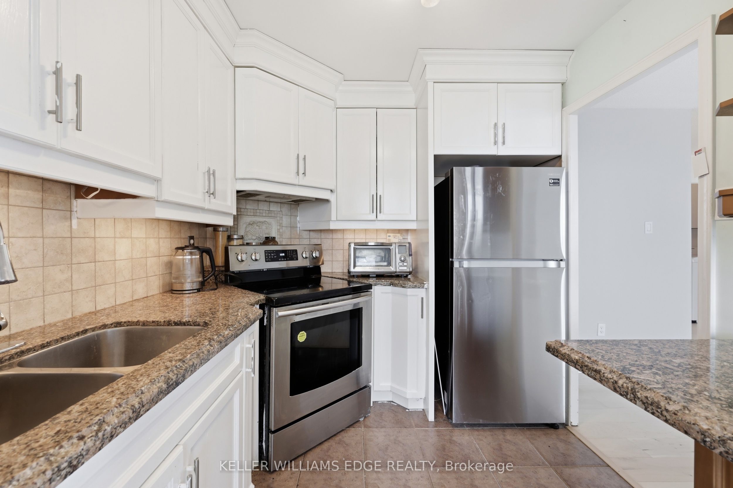 2345 Confederation Parkway 703 Property Photo 11