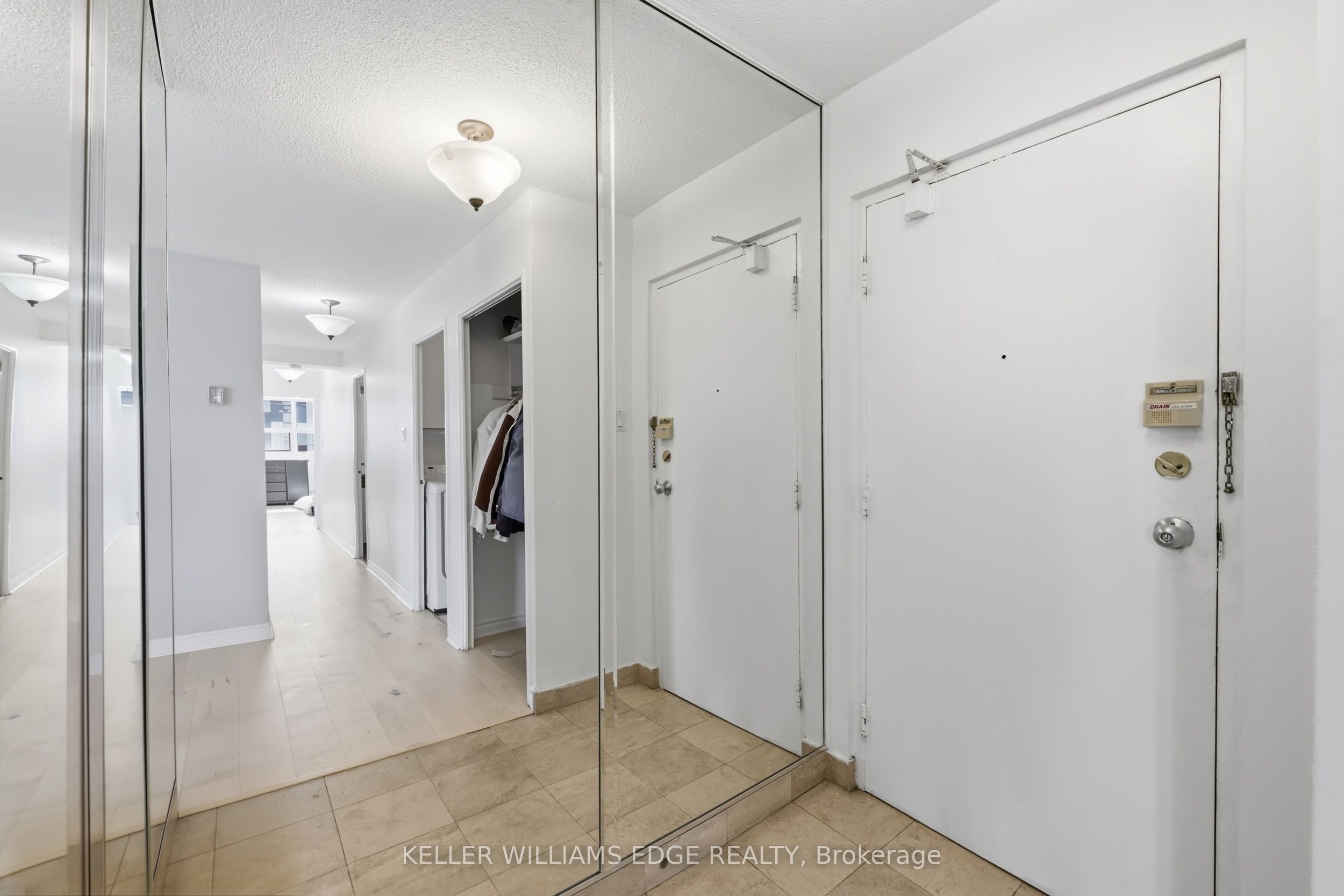 2345 Confederation Parkway 703 Property Photo 14