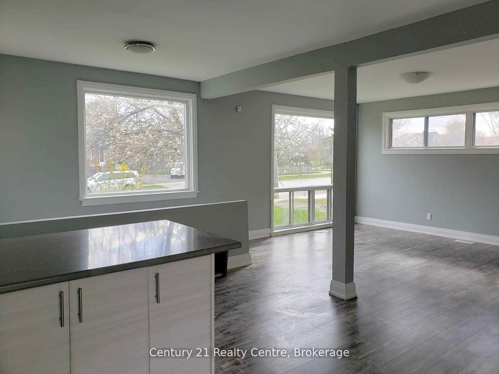 1491 Pembroke Drive Property Photo 3