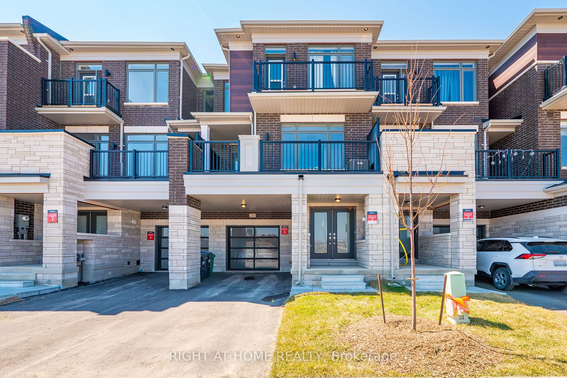 24 Monreau Drive Property Photo 1