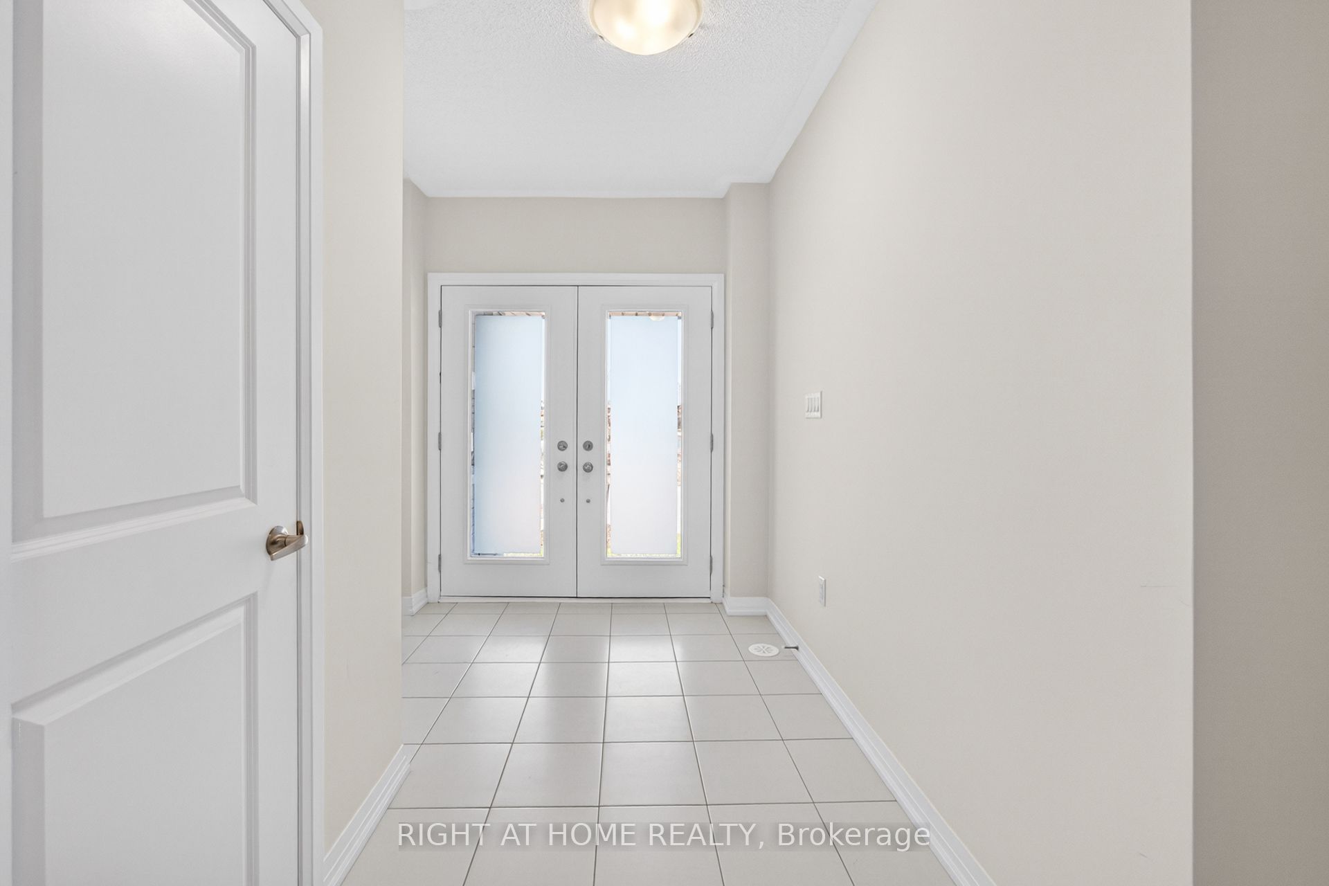 24 Monreau Drive Property Photo 2