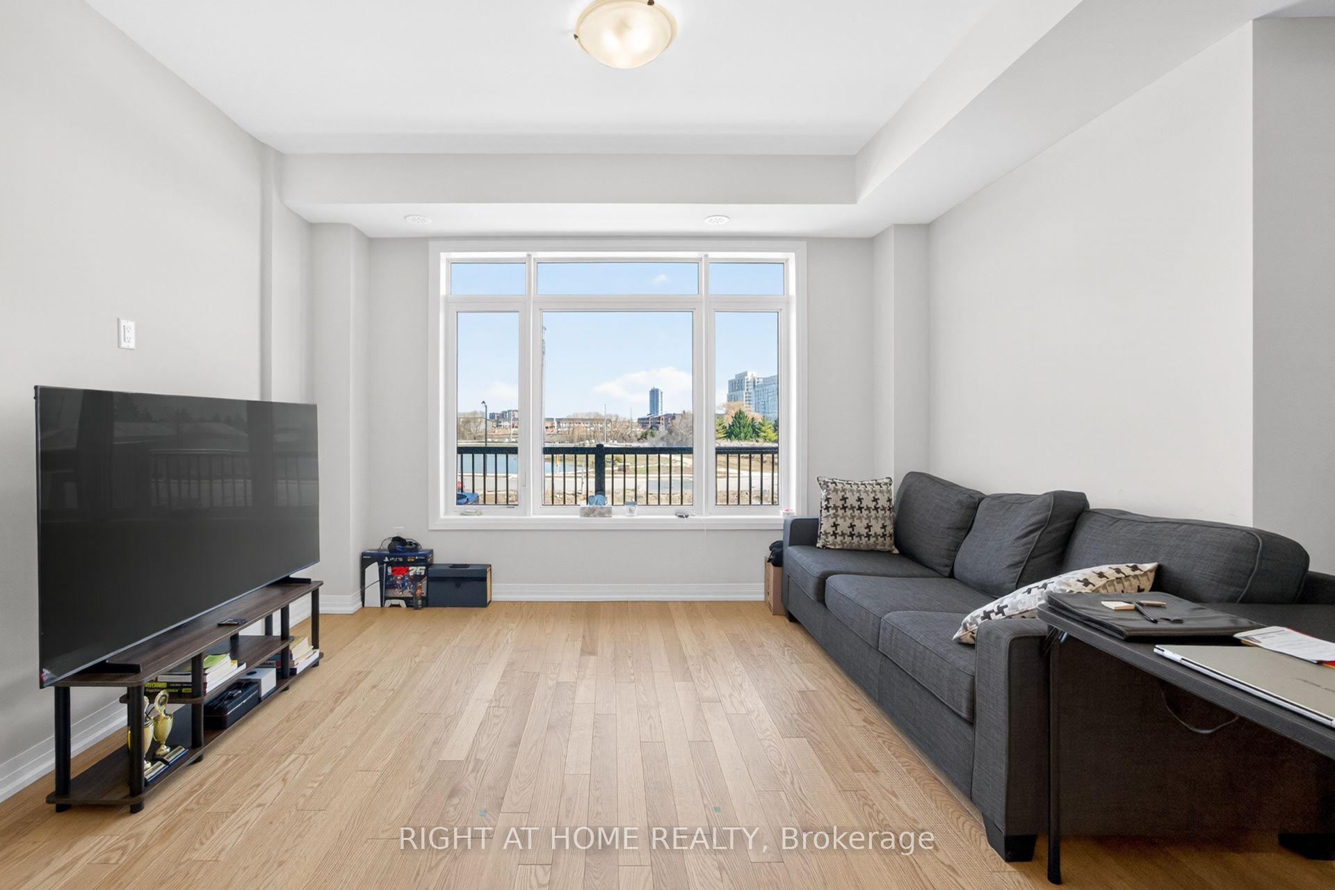 24 Monreau Drive Property Photo 5