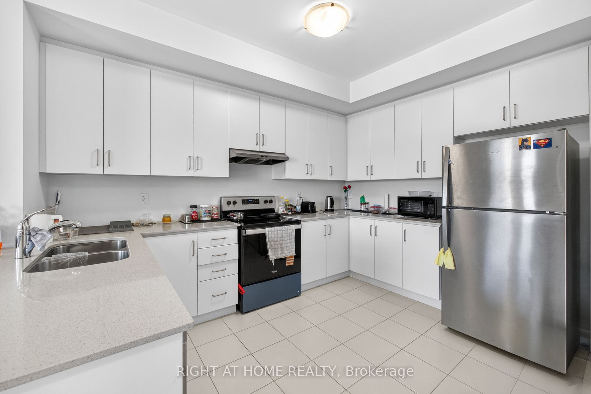 24 Monreau Drive Property Photo 6