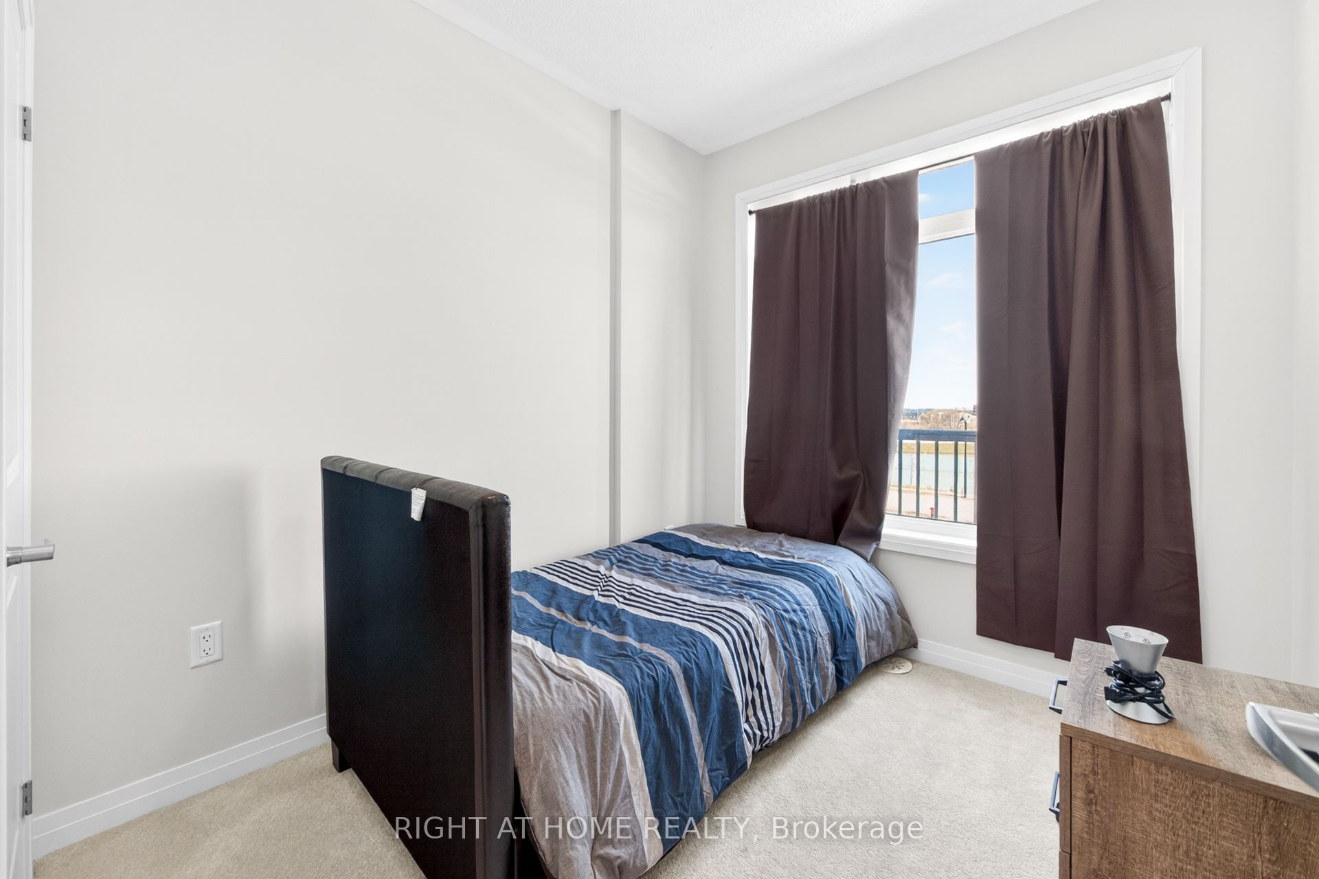24 Monreau Drive Property Photo 11