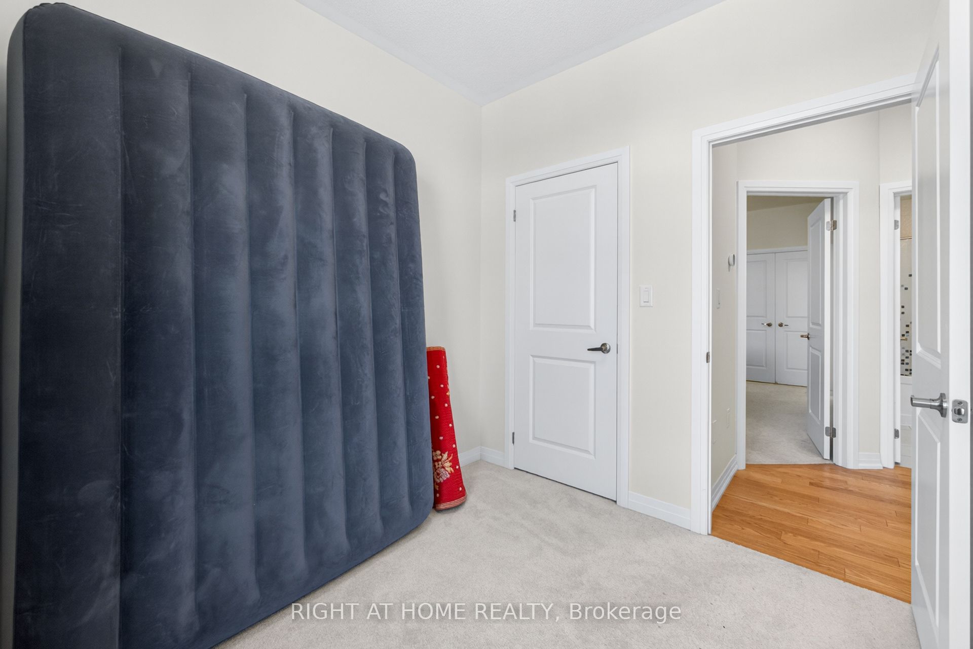 24 Monreau Drive Property Photo 13