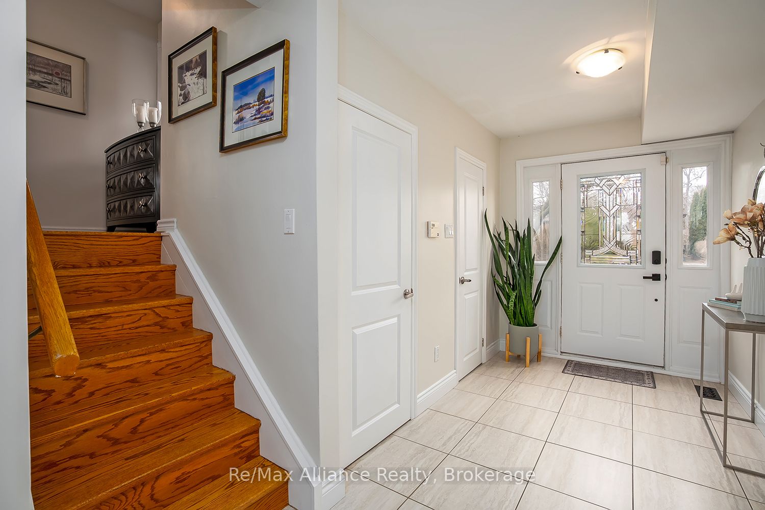 183 Westminster Drive Property Photo 6