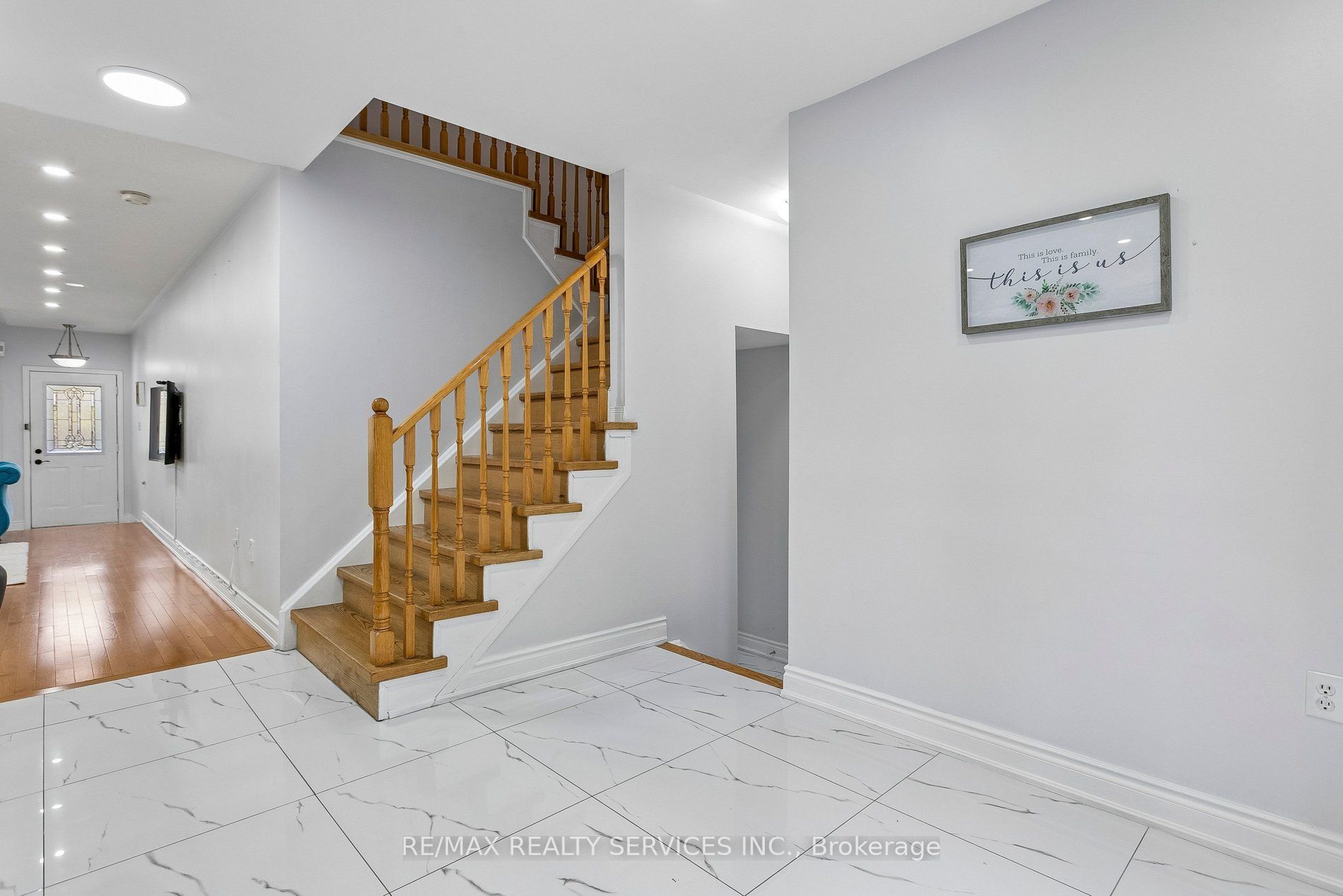 276 Fitzgerald Crescent Property Photo 12