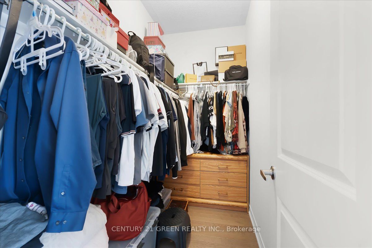 384 Kennedy Circle W Property Photo 22